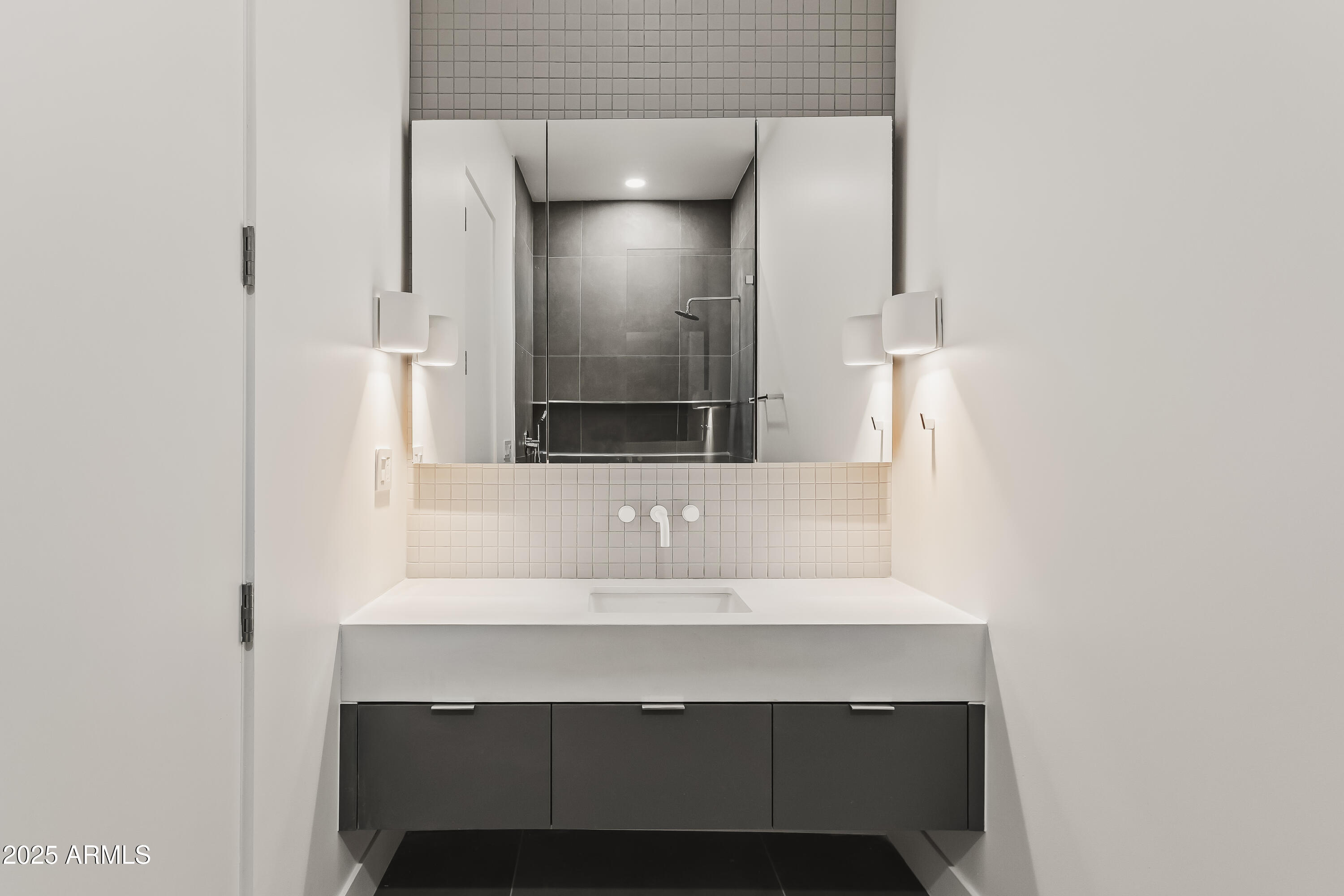 CAMELBACK SIERRA - Residential