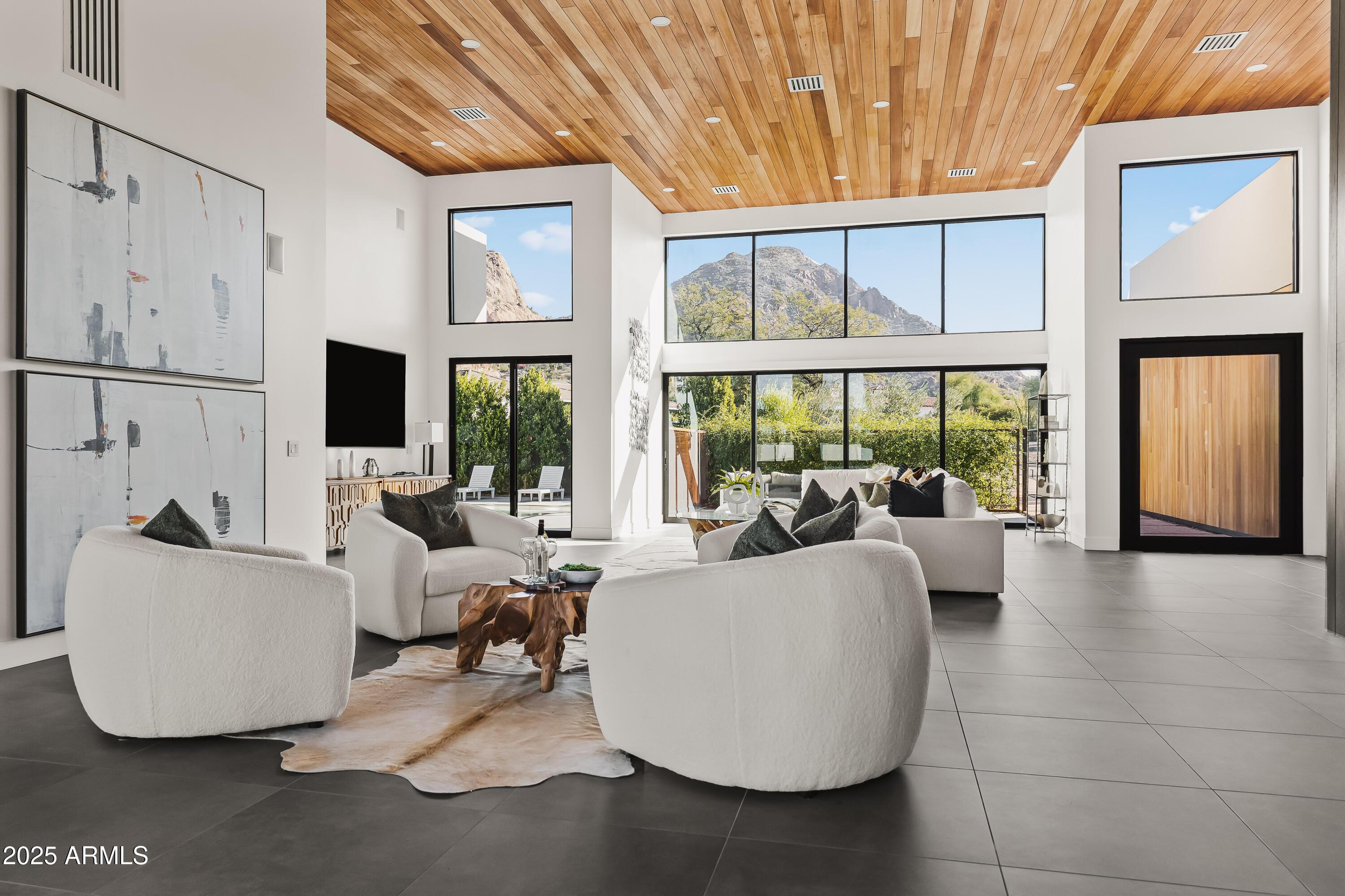 CAMELBACK SIERRA - Residential