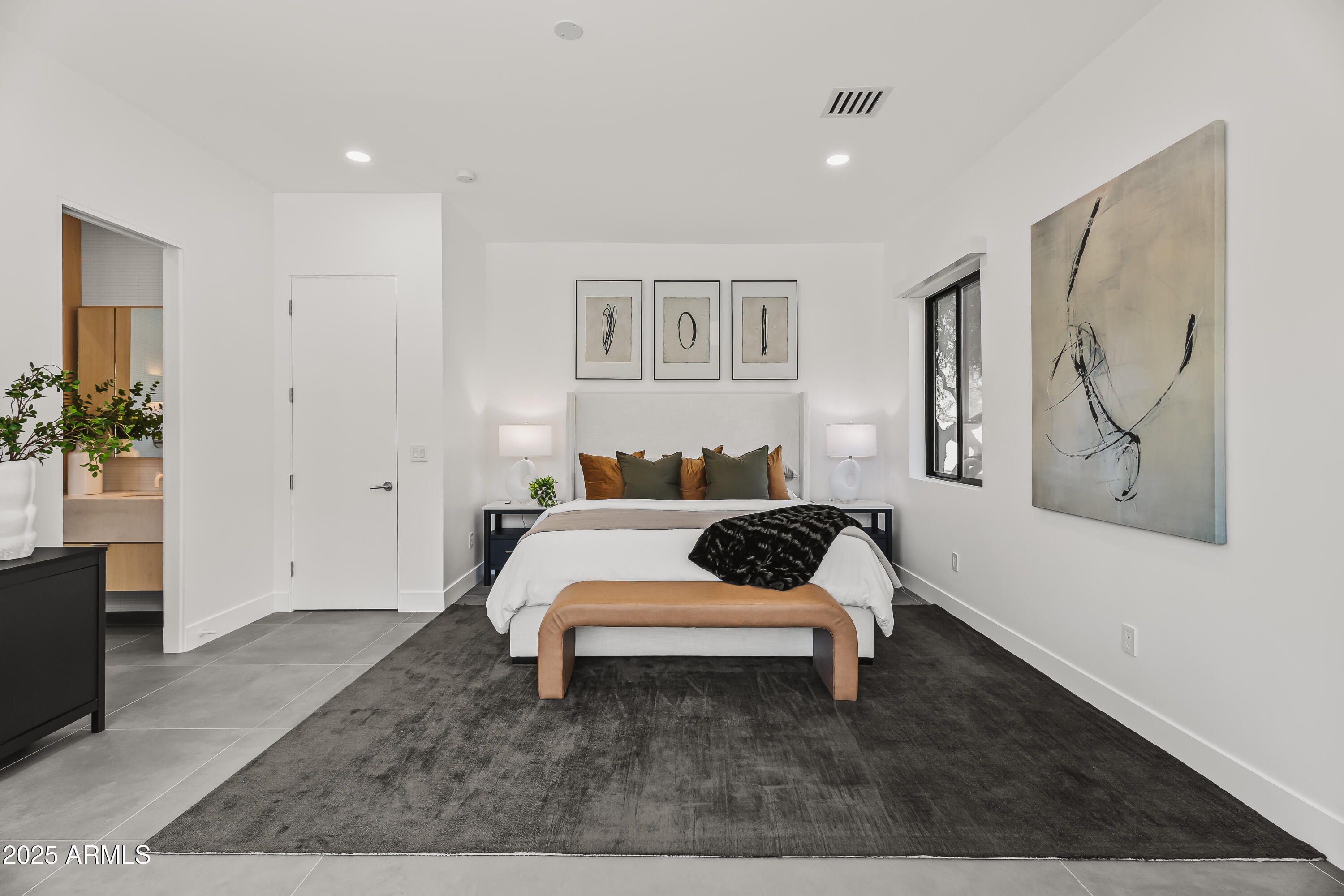 CAMELBACK SIERRA - Residential