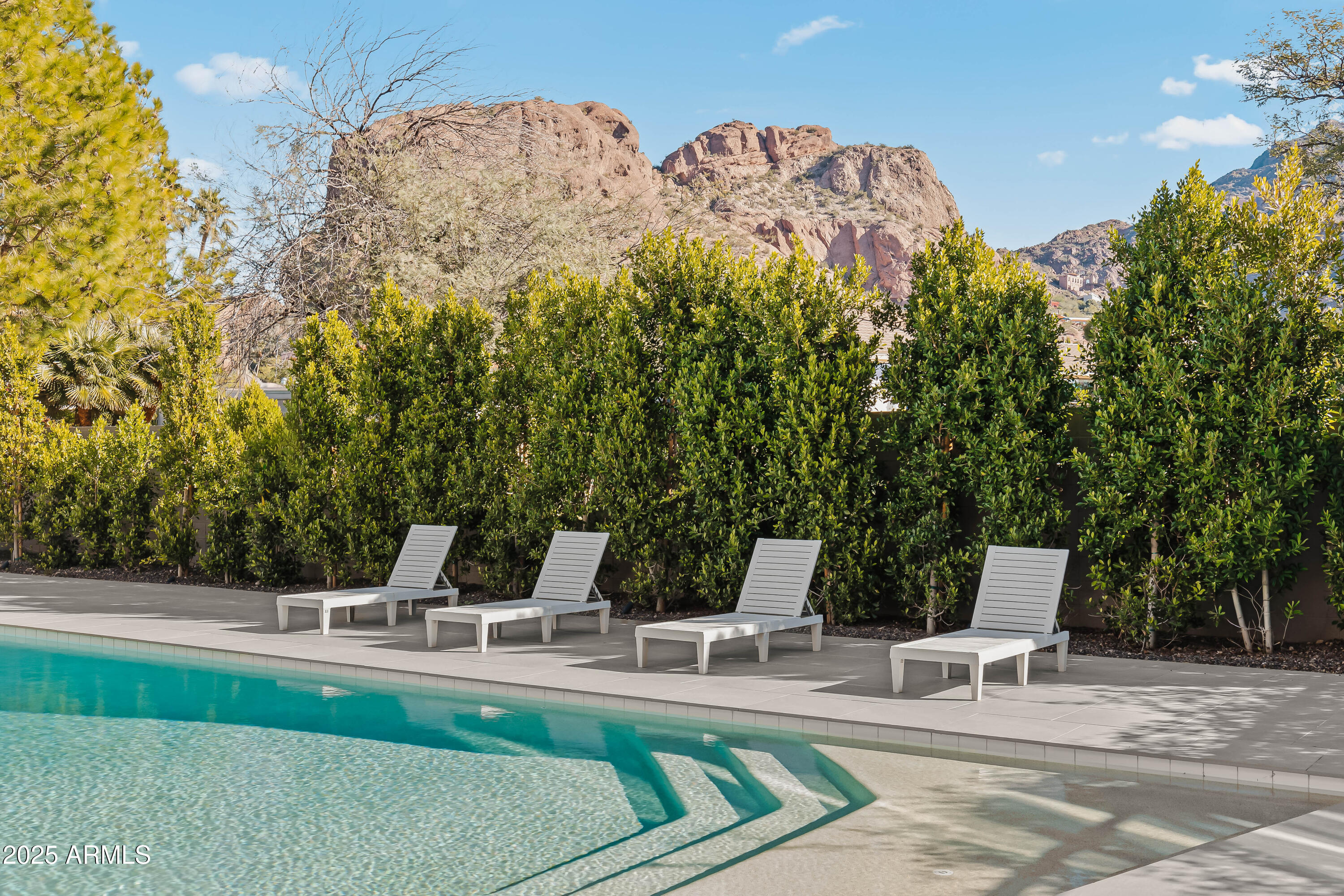 CAMELBACK SIERRA - Residential