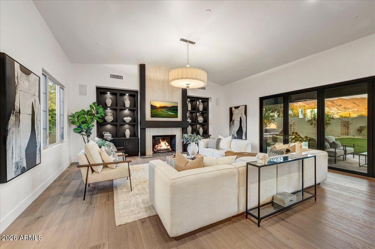 DC RANCH - Residential