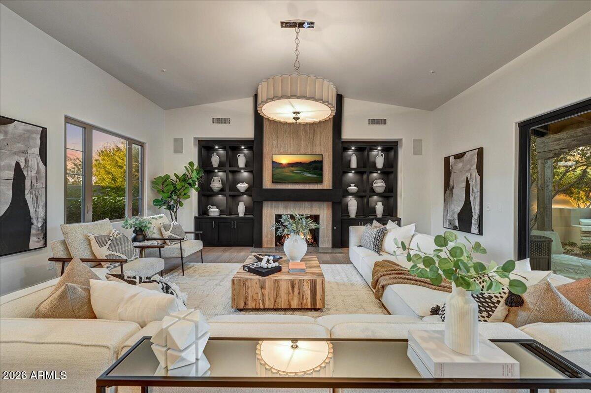 DC RANCH - Residential