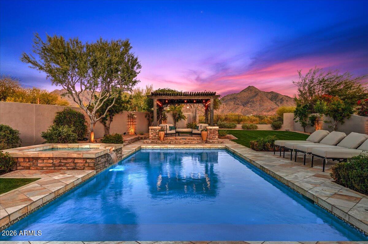 DC RANCH - Residential