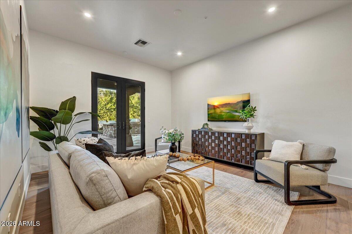 DC RANCH - Residential
