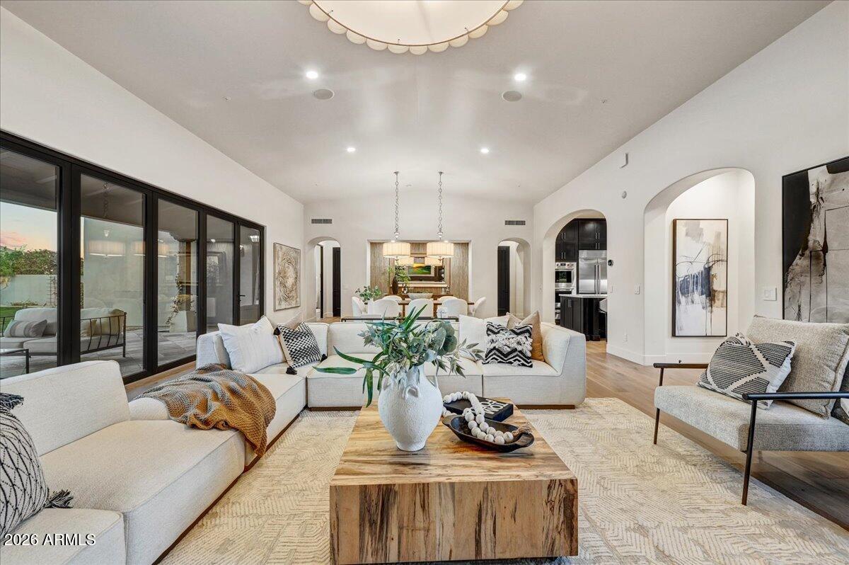 DC RANCH - Residential