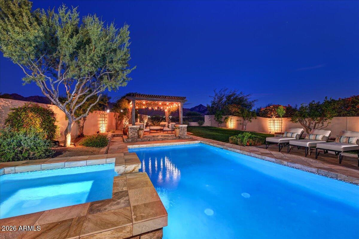 DC RANCH - Residential
