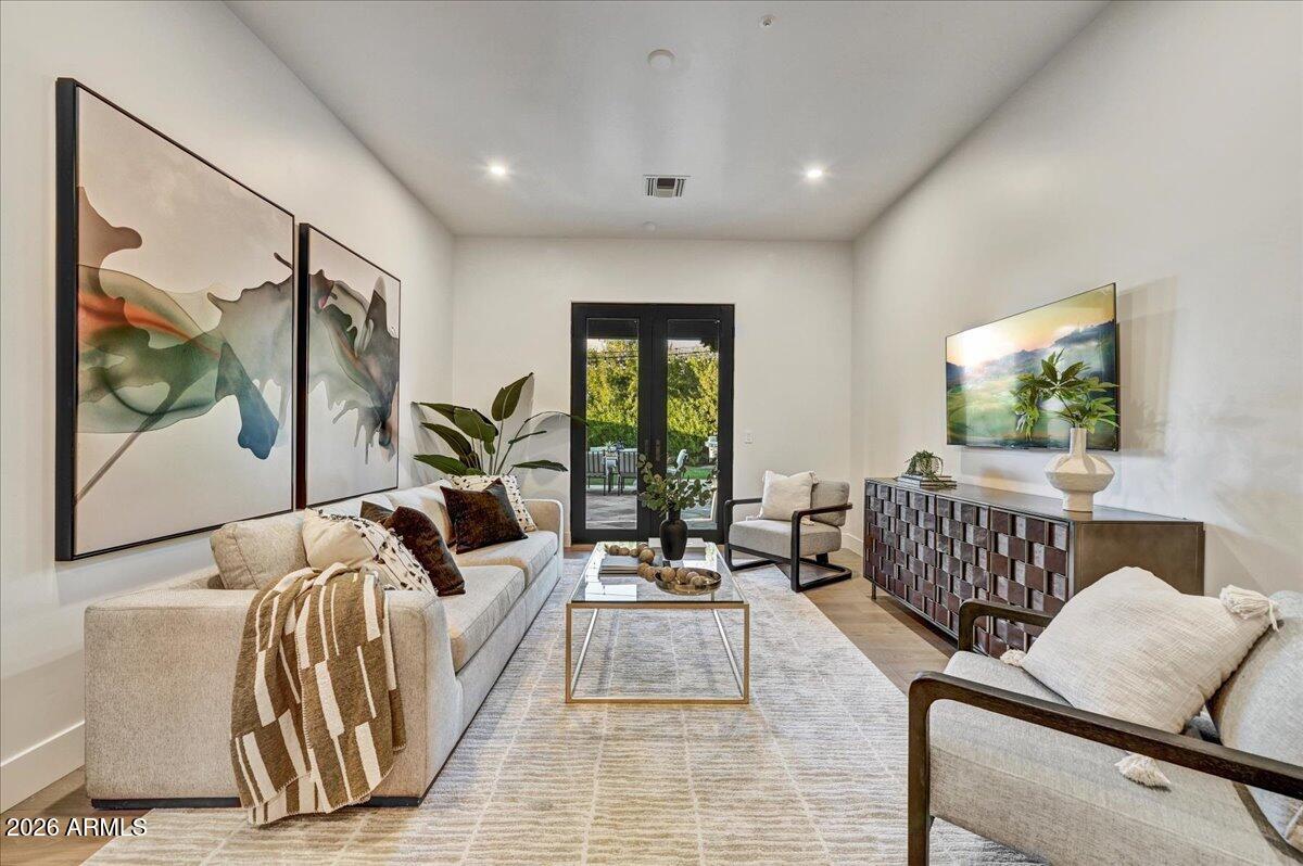 DC RANCH - Residential