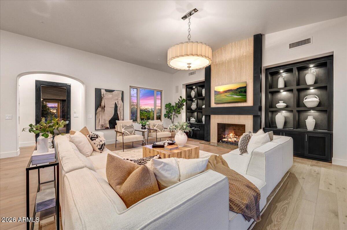 DC RANCH - Residential