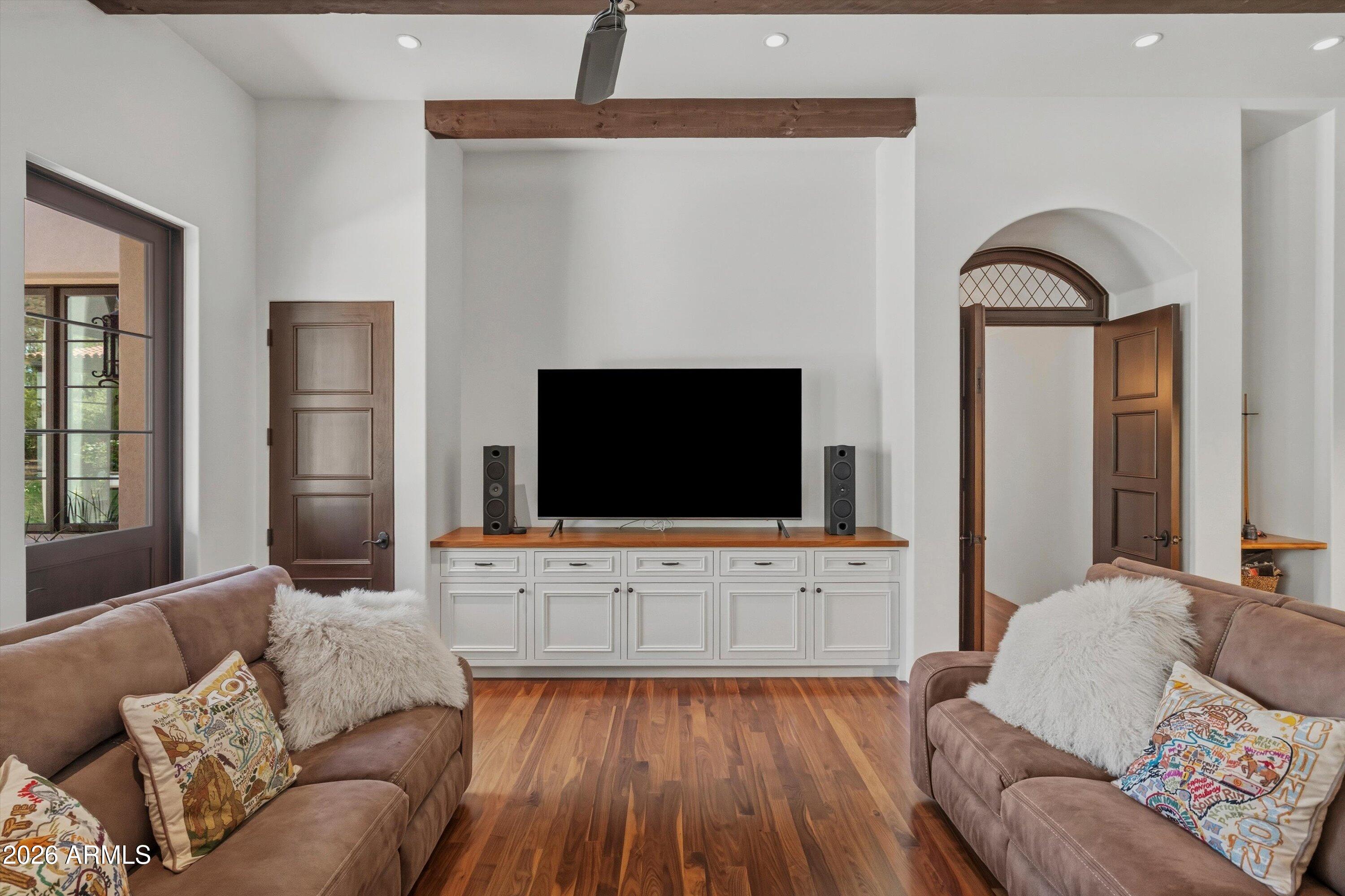 ARCADIA ESTATES - Residential
