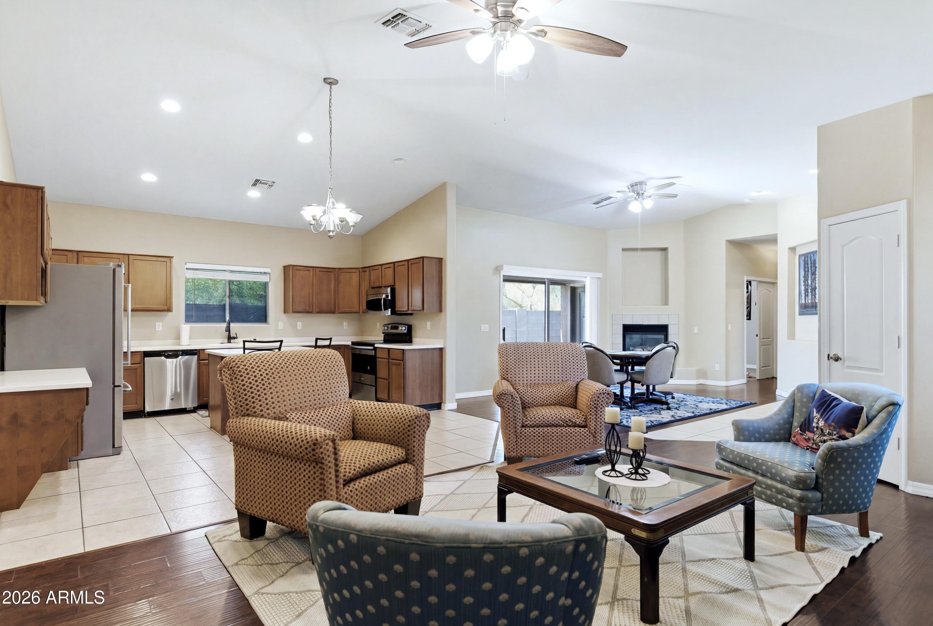 DESERT WINDS ESTATES - Residential