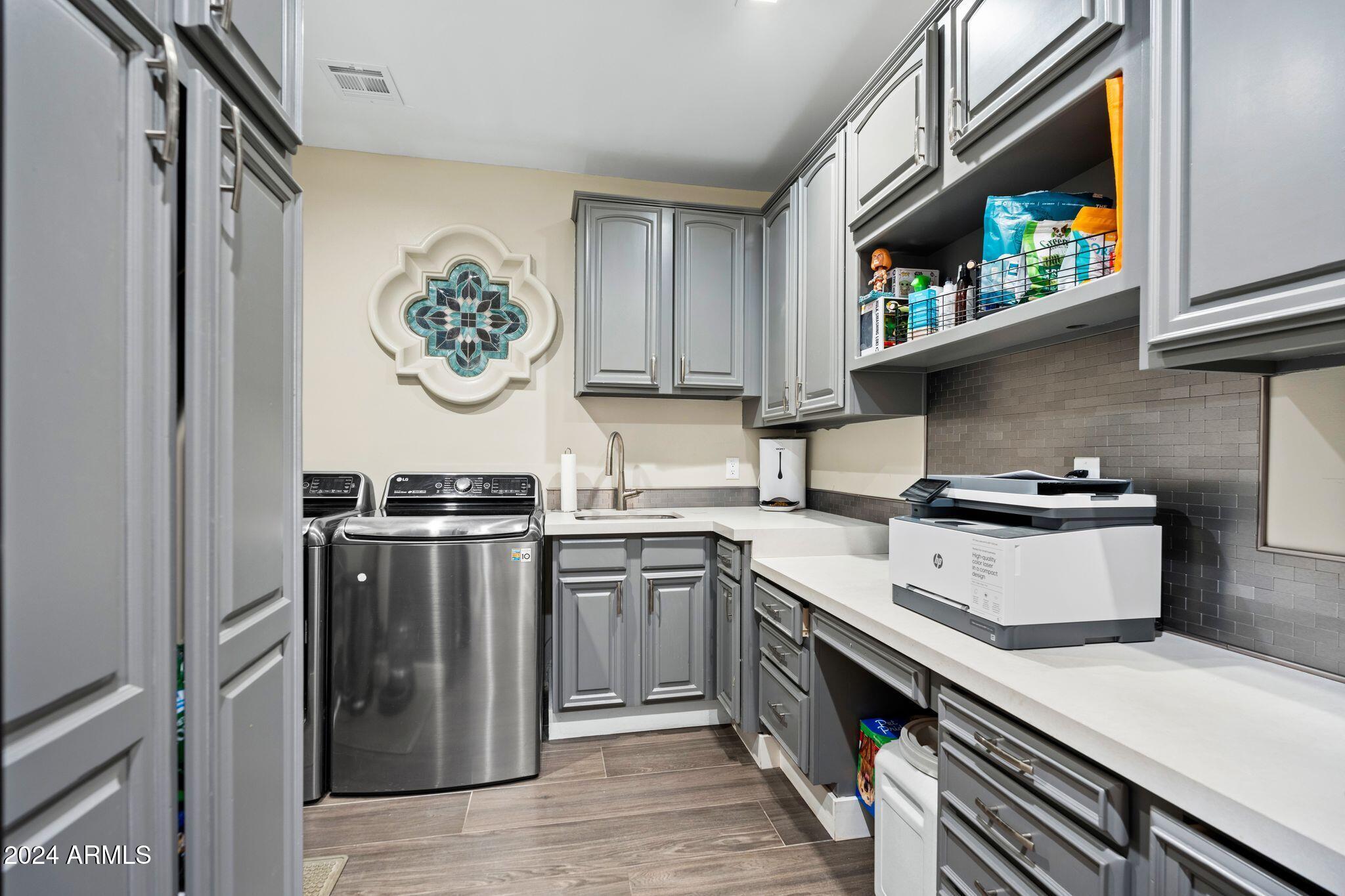 CRYSTAL POINT ESTATES AMD LOT 1-20 TR A-H - Residential
