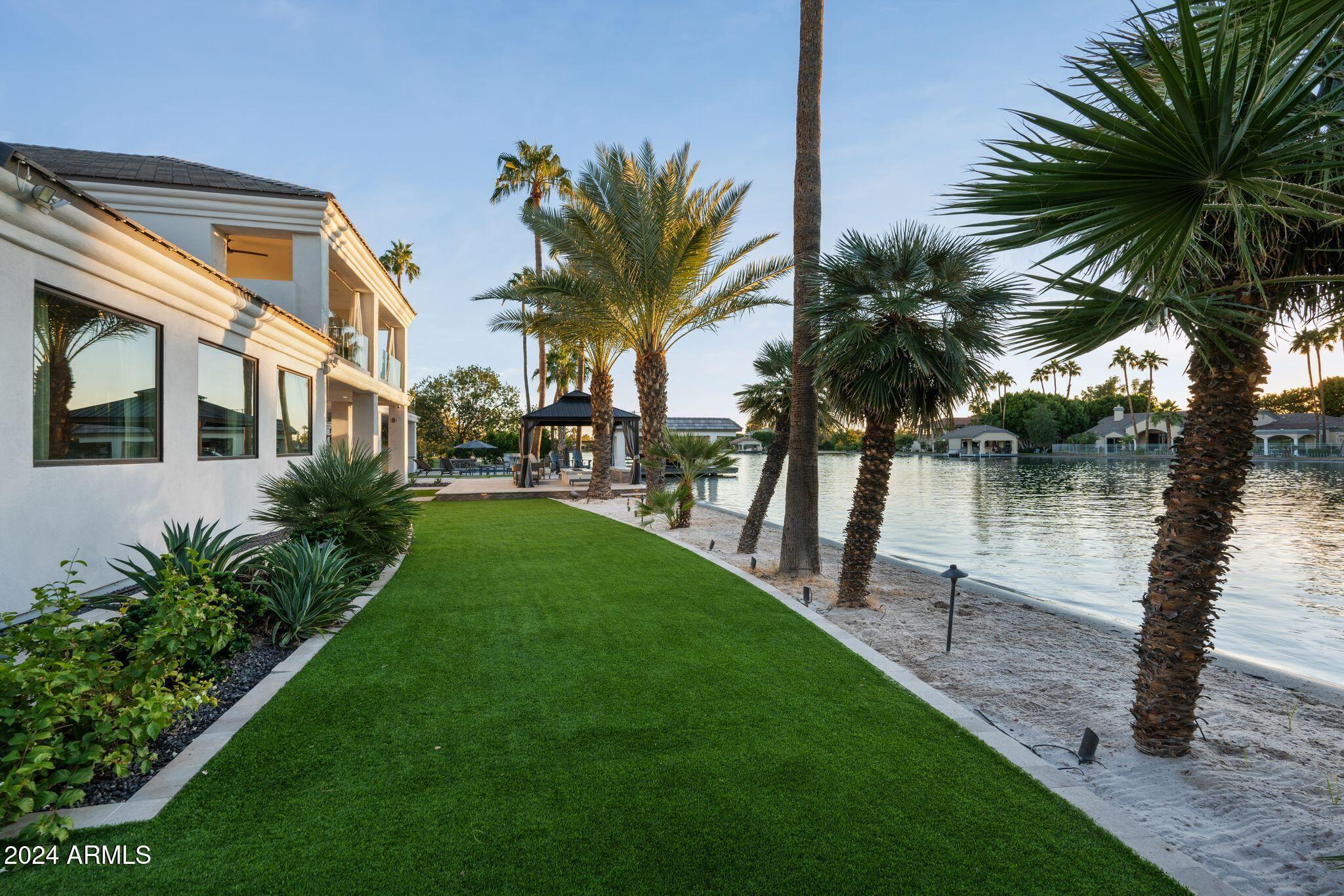 CRYSTAL POINT ESTATES AMD LOT 1-20 TR A-H - Residential