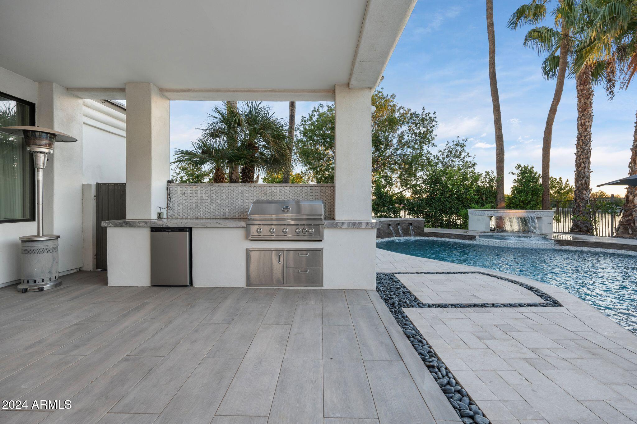 CRYSTAL POINT ESTATES AMD LOT 1-20 TR A-H - Residential