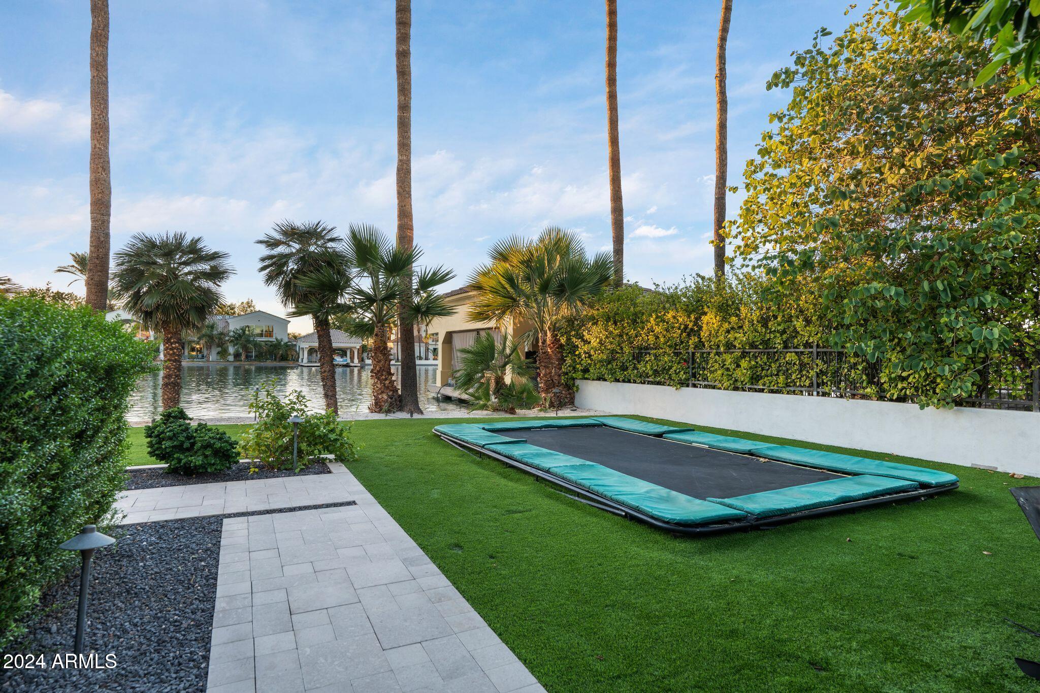 CRYSTAL POINT ESTATES AMD LOT 1-20 TR A-H - Residential