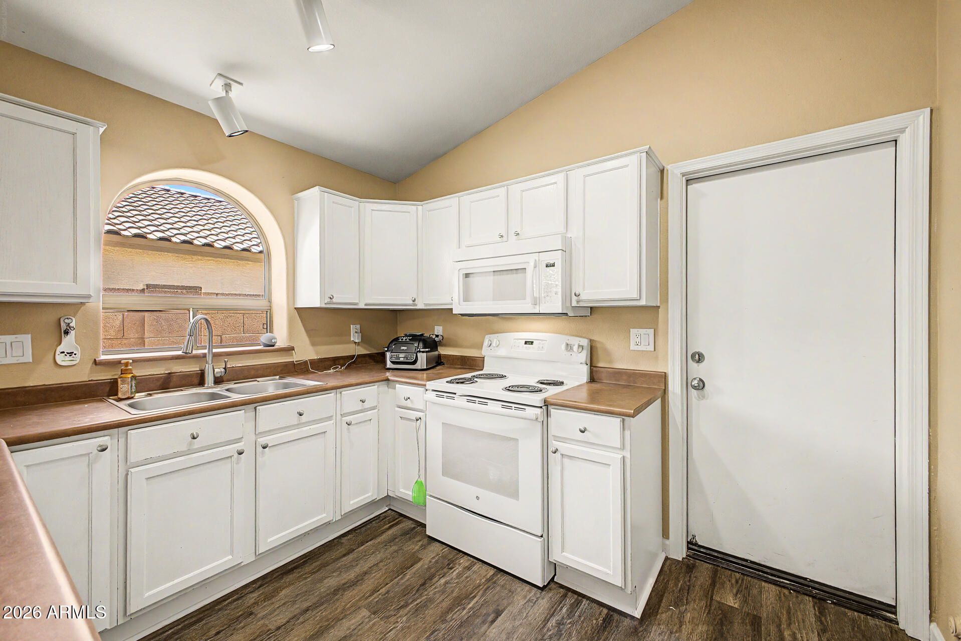 CANYON TRAILS UNIT 2 - Residential