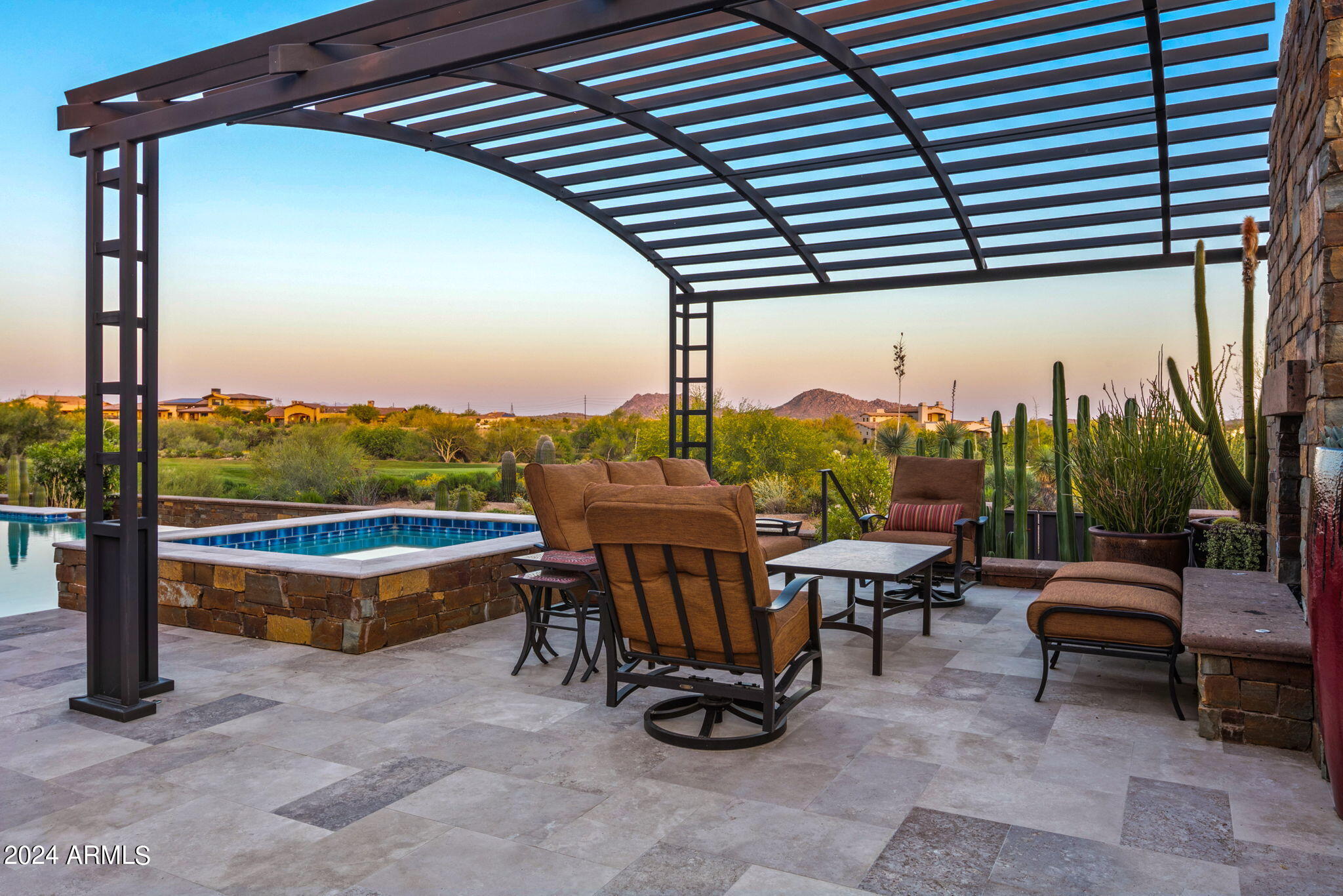 MIRABEL CLUB - Residential