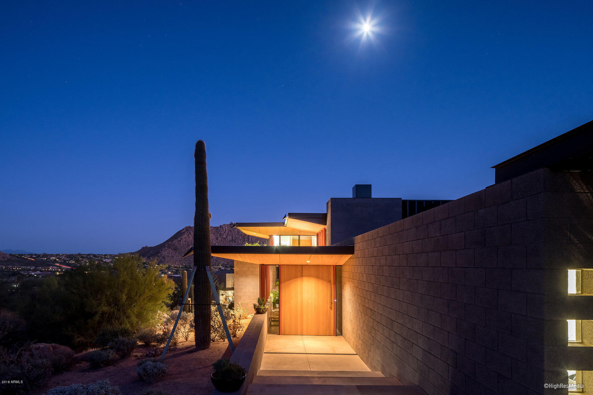 ESTANCIA - Residential