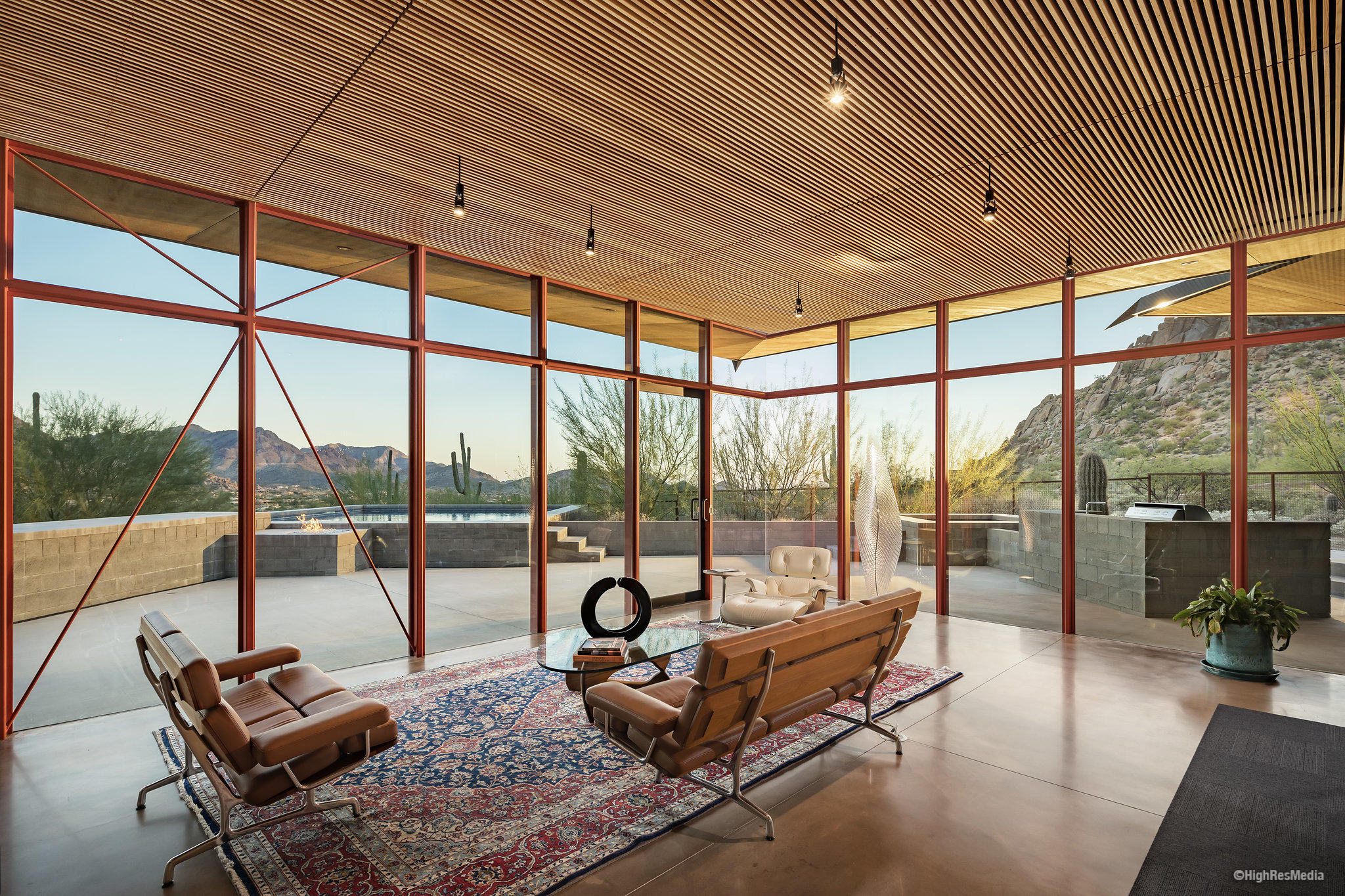 ESTANCIA - Residential