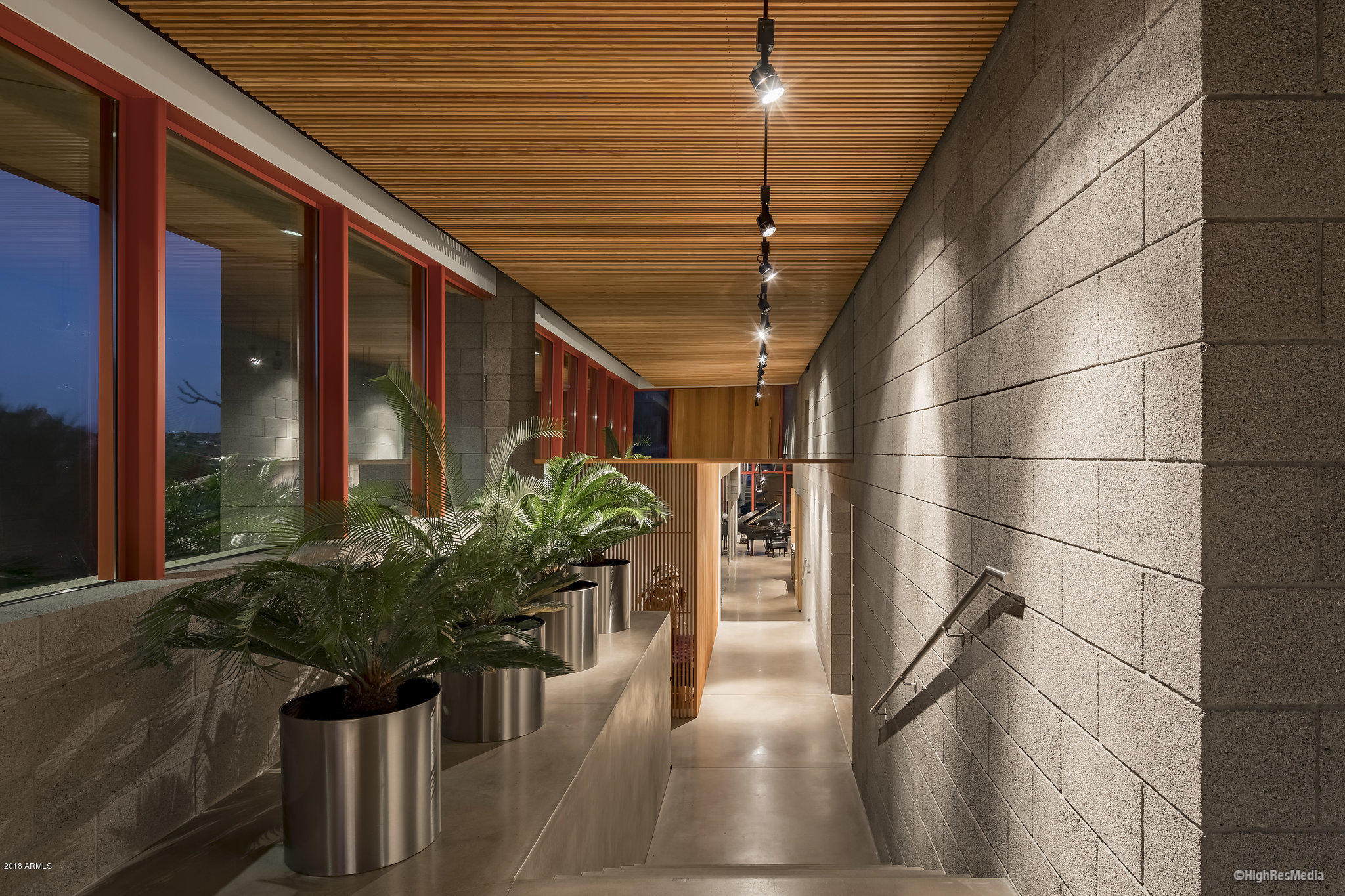 ESTANCIA - Residential