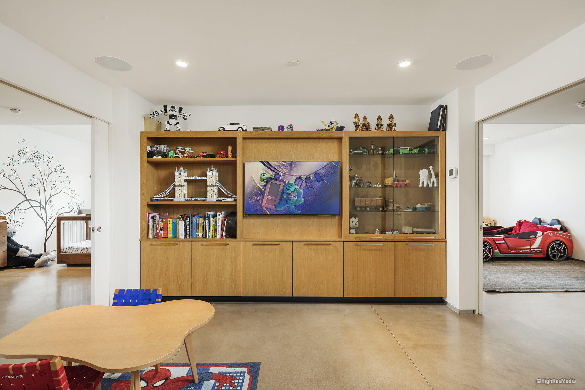 ESTANCIA - Residential