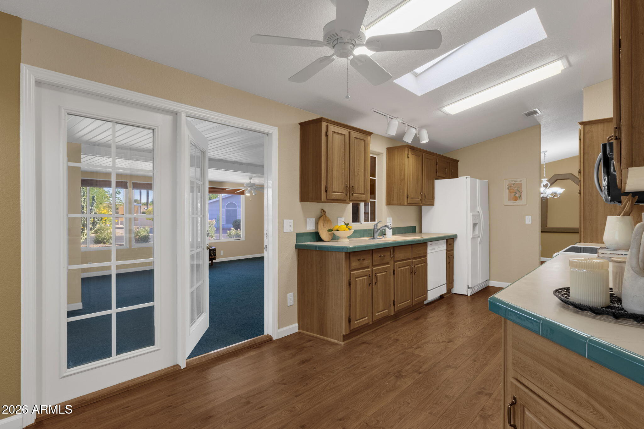 Las Palmas Grand - Residential