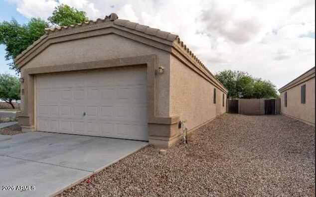 Updated 3-bedroom, 2-bath home on a cul-de-sac lot with oversized backyard. Possible wrap financing available with a low 2.5% interest rate for affordable monthly payments. Seller open to a fast close. Buyer must turn on utilities for inspections. New photos coming soon.

Features include updated tile flooring, quartz countertops, large kitchen island, upgraded cabinets, new stainless-steel appliances, new interior paint, new carpet in select areas, and updated patio. Great Arizona home with open layout, modern upgrades, and large backyard for entertaining, pets, or future pool.