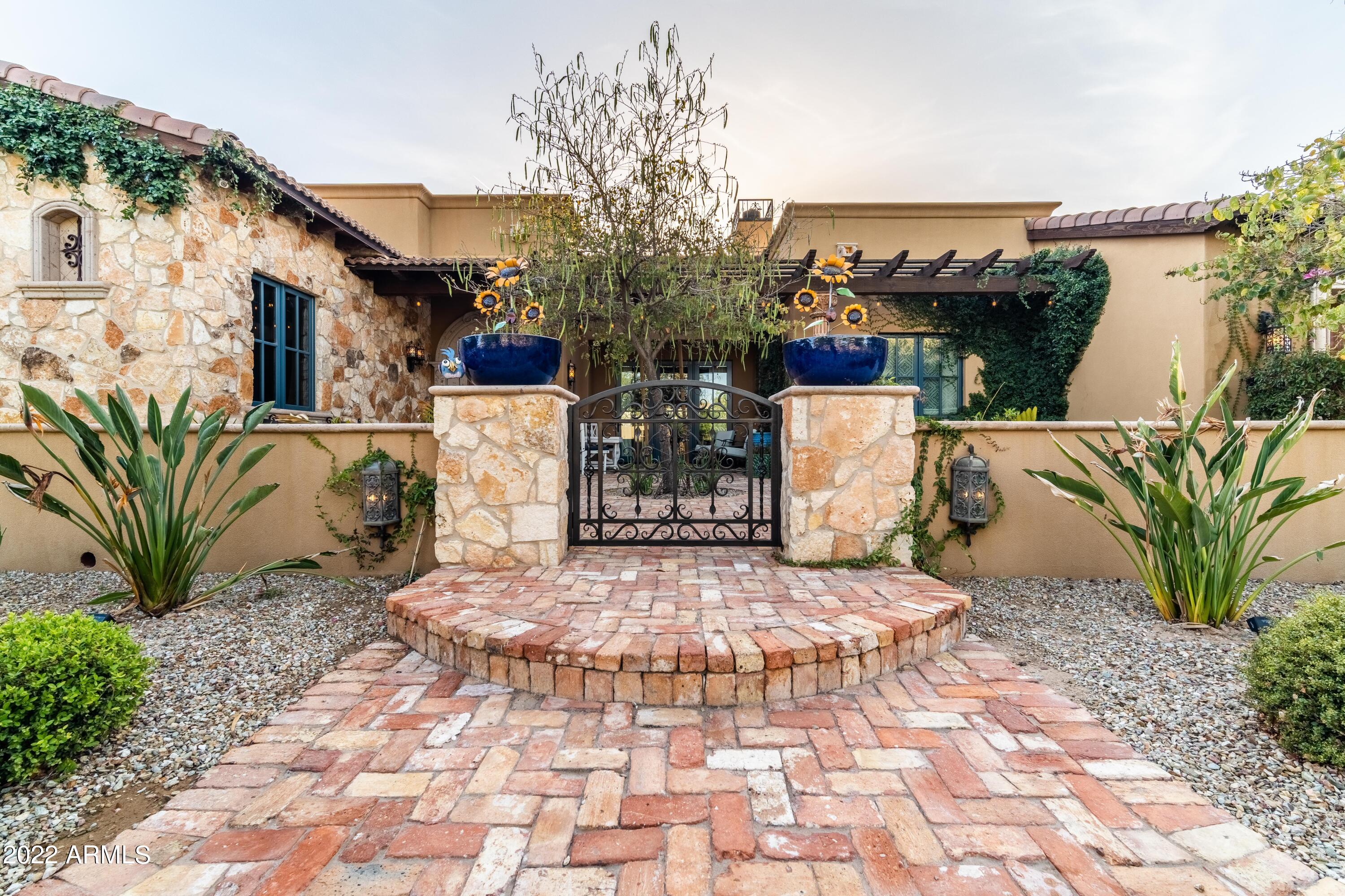 SANTAN LAKESIDE ESTATES AMD - Residential