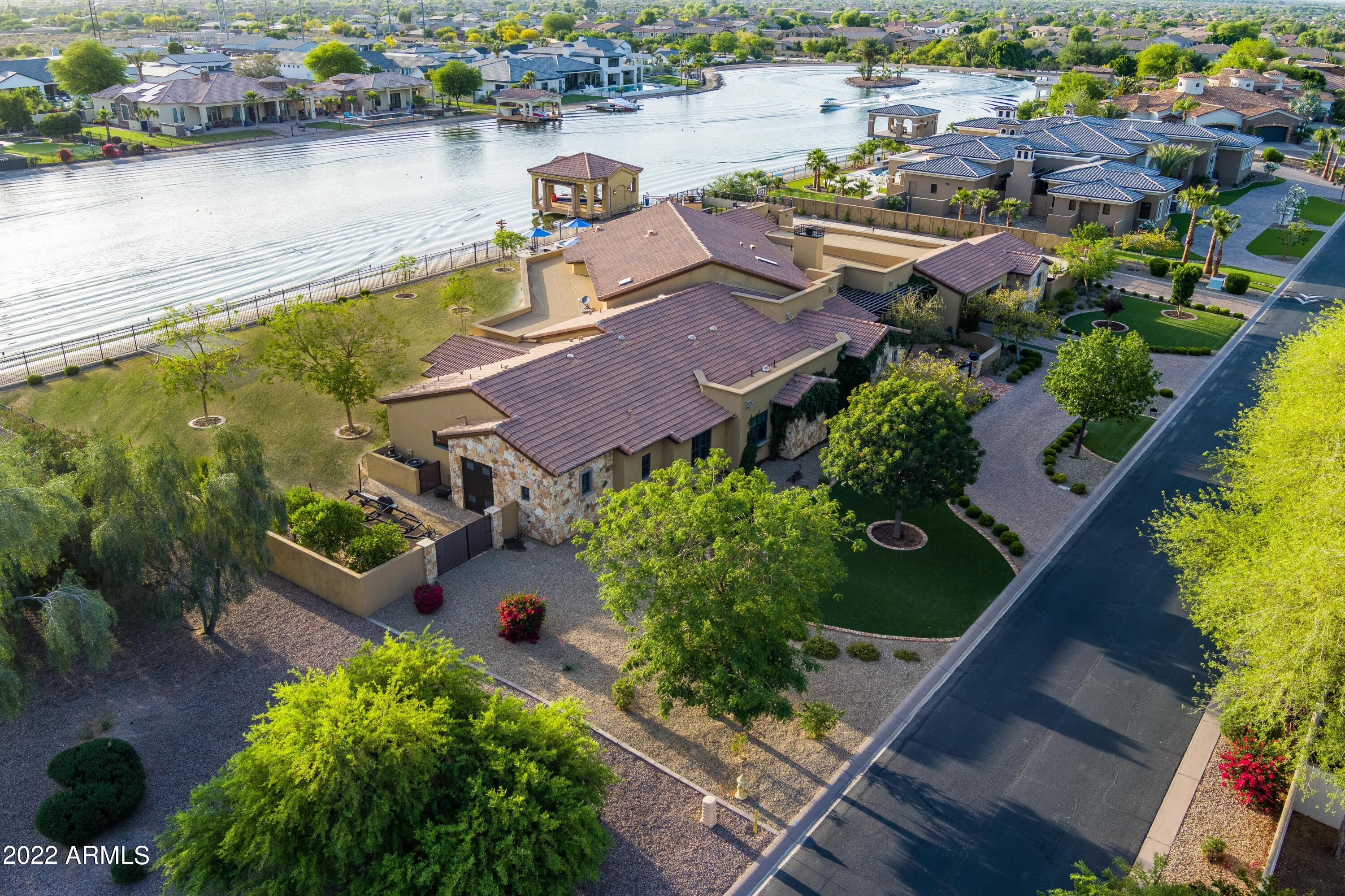 SANTAN LAKESIDE ESTATES AMD - Residential