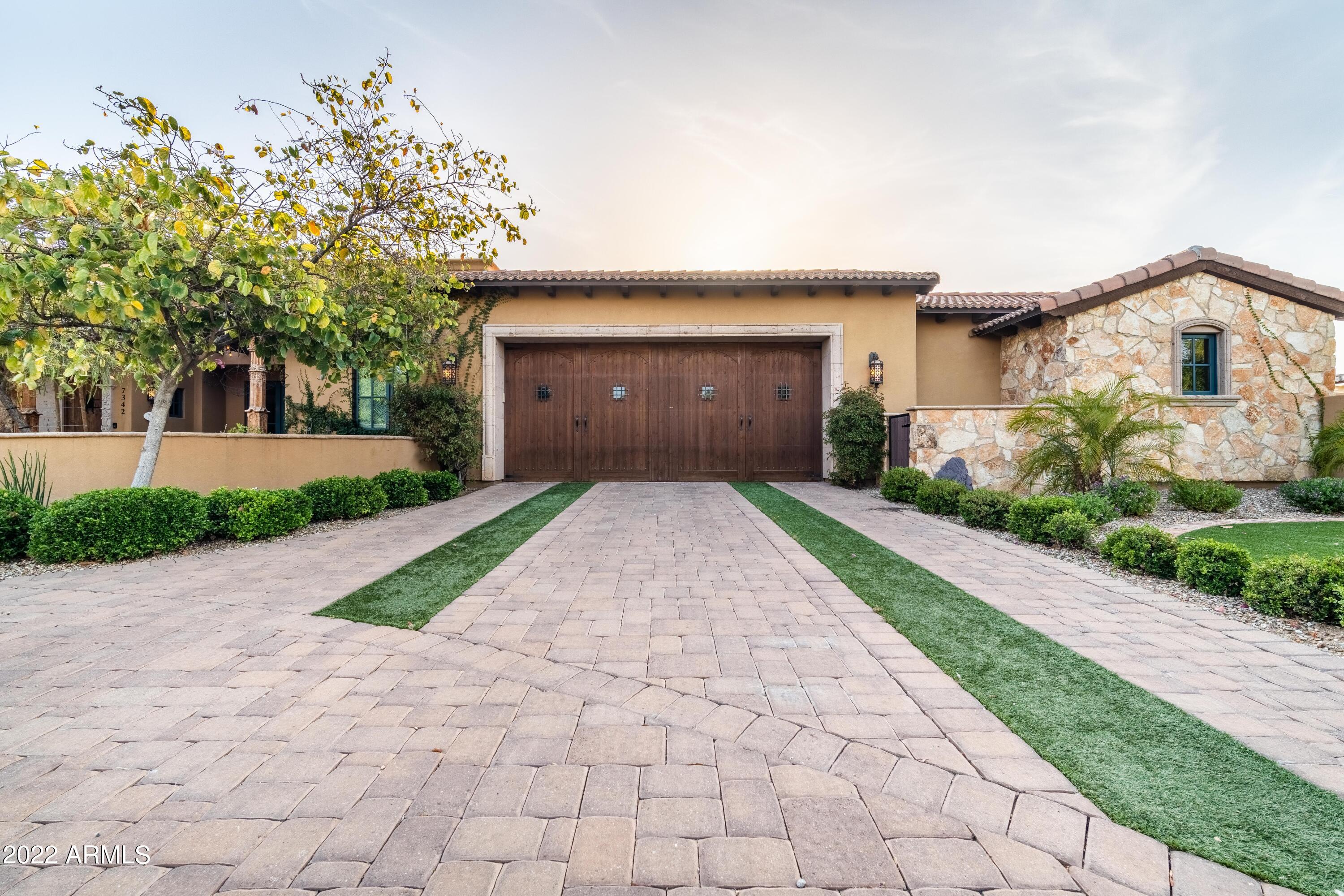 SANTAN LAKESIDE ESTATES AMD - Residential
