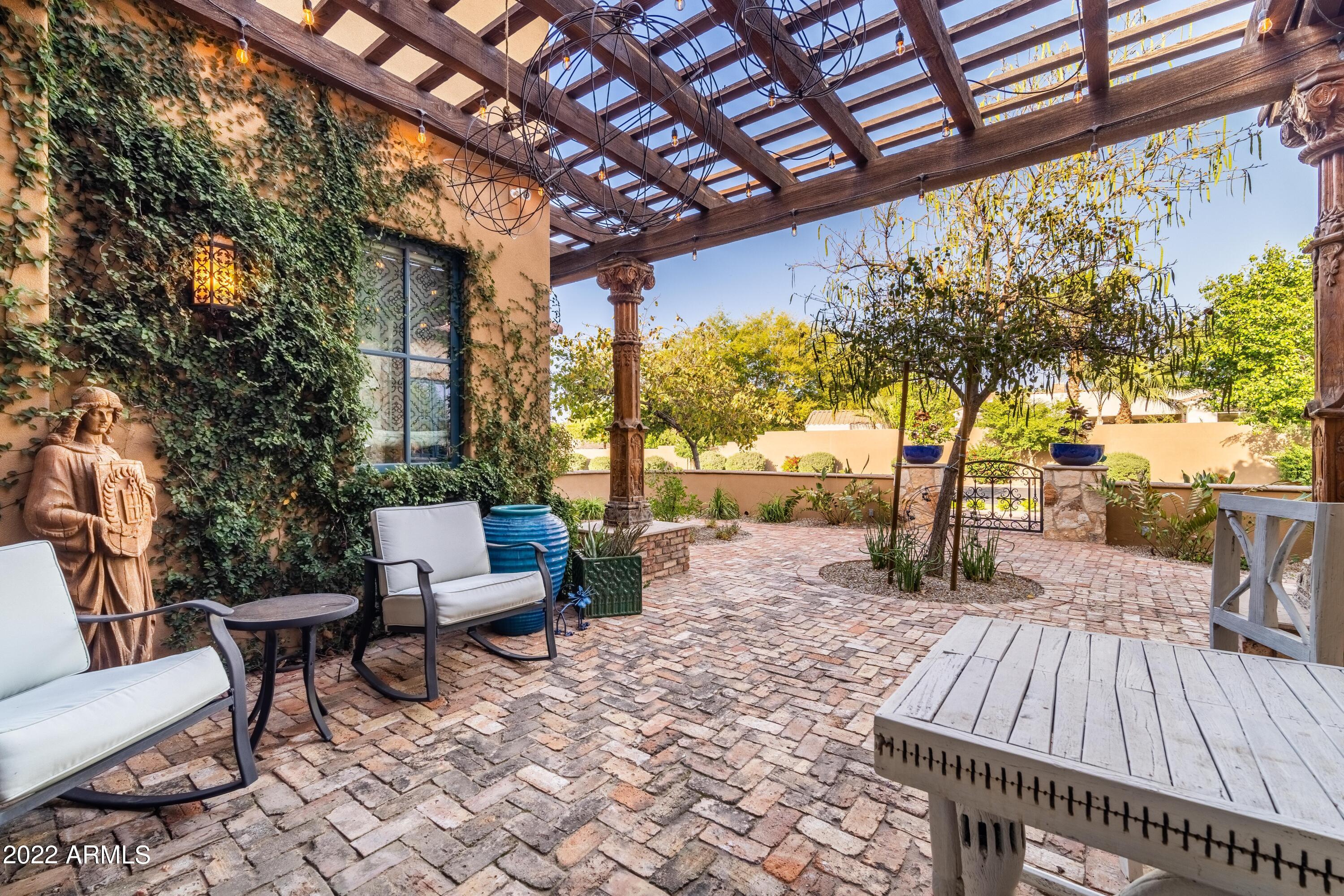 SANTAN LAKESIDE ESTATES AMD - Residential