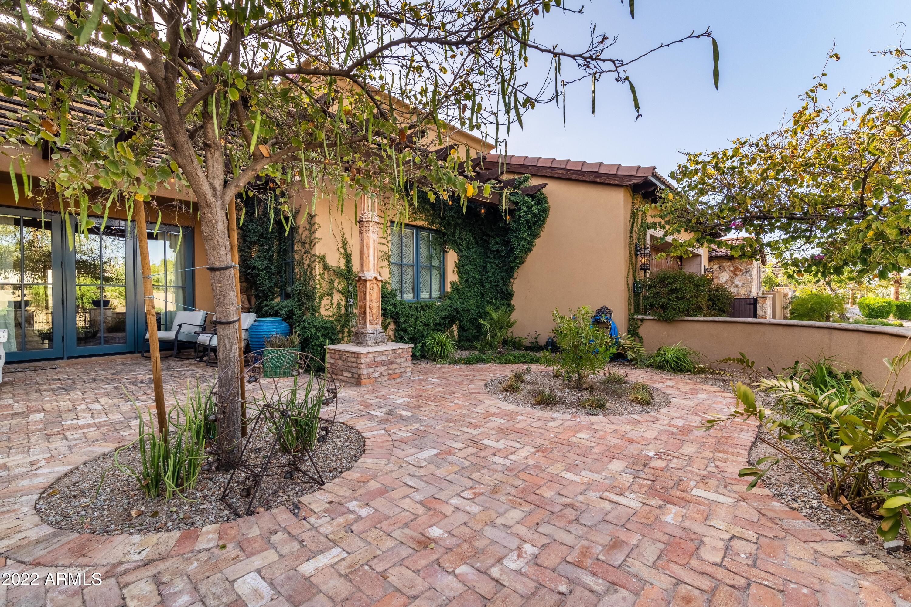 SANTAN LAKESIDE ESTATES AMD - Residential