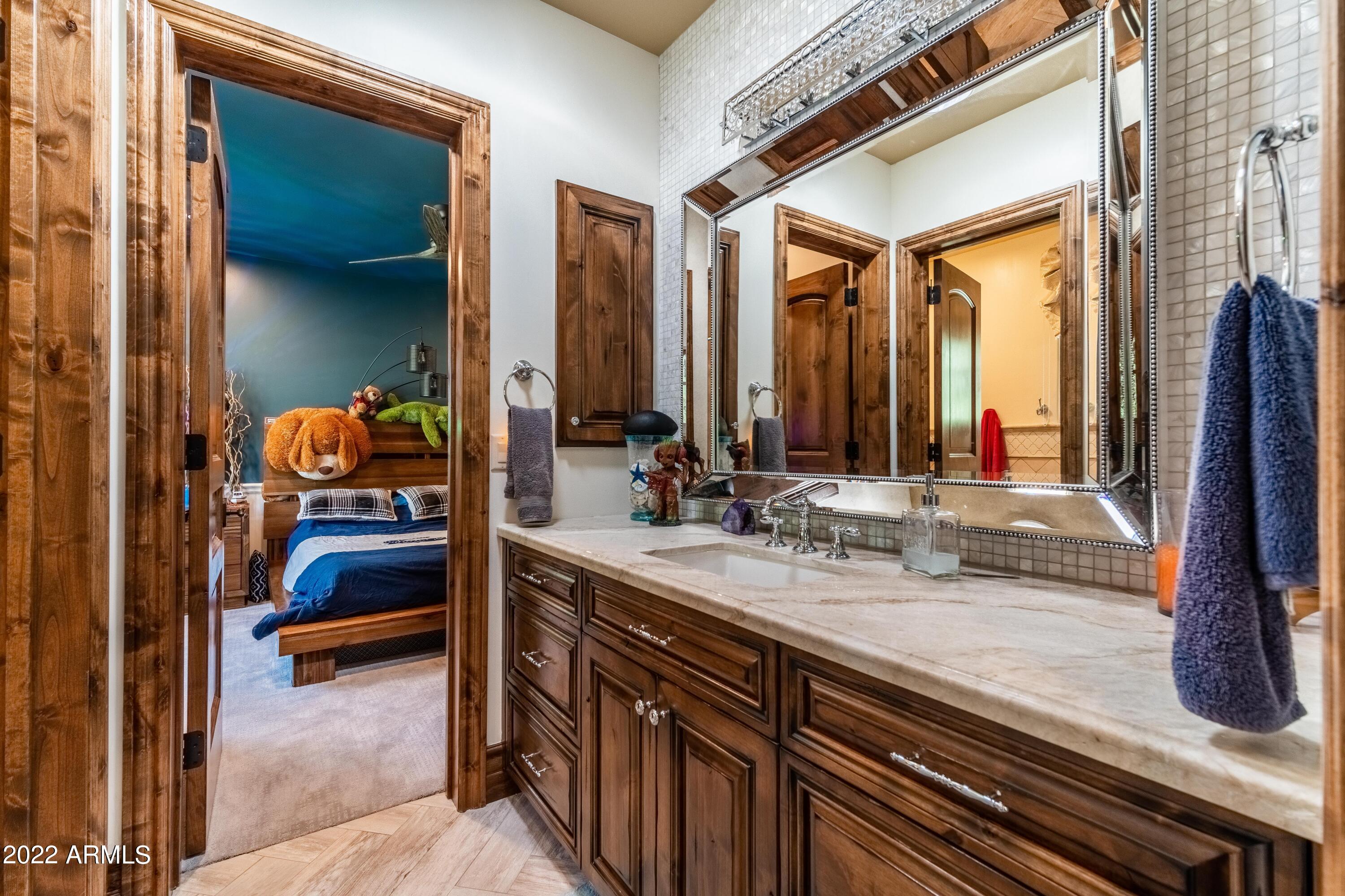 SANTAN LAKESIDE ESTATES AMD - Residential