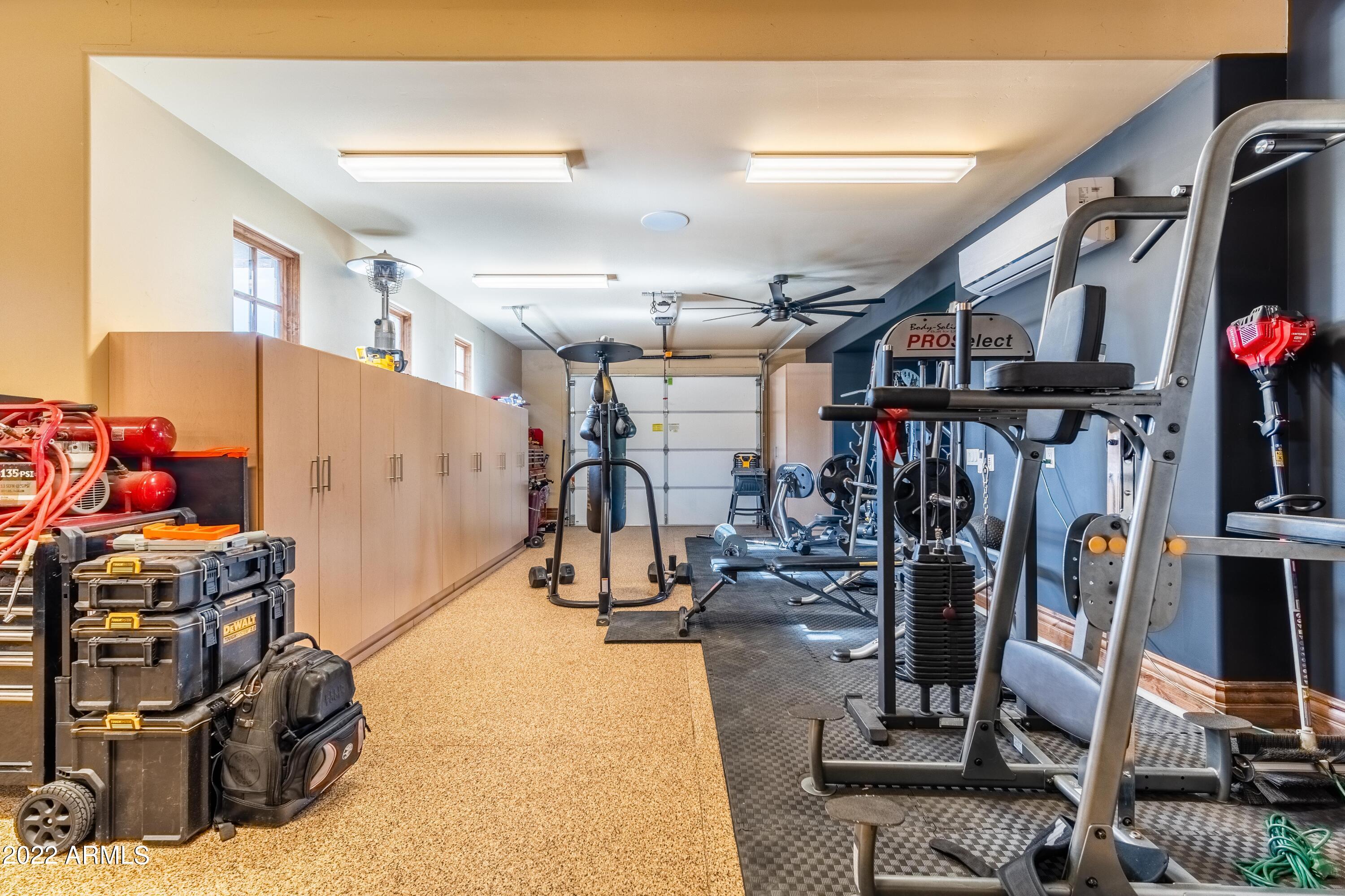 SANTAN LAKESIDE ESTATES AMD - Residential