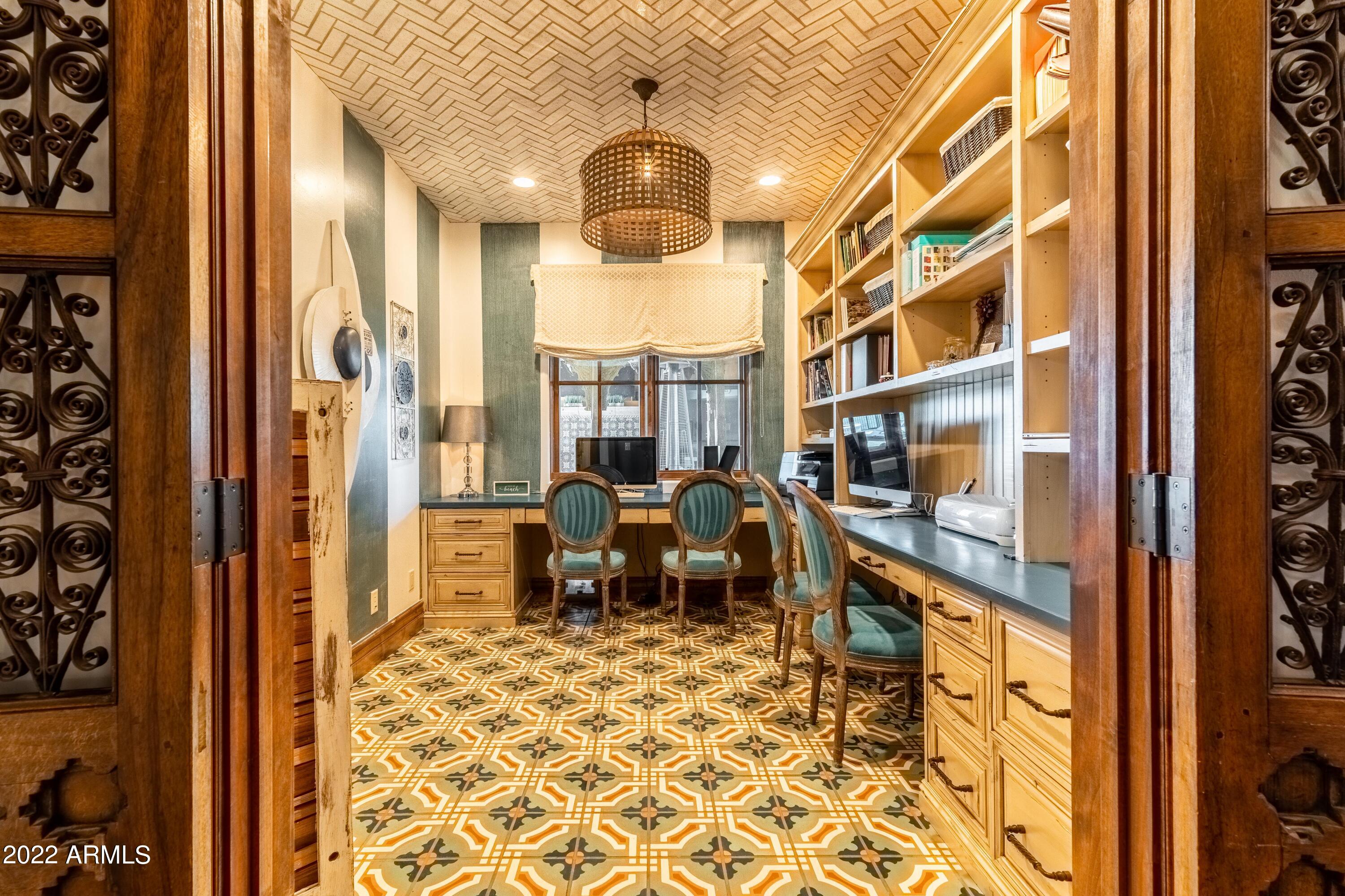 SANTAN LAKESIDE ESTATES AMD - Residential