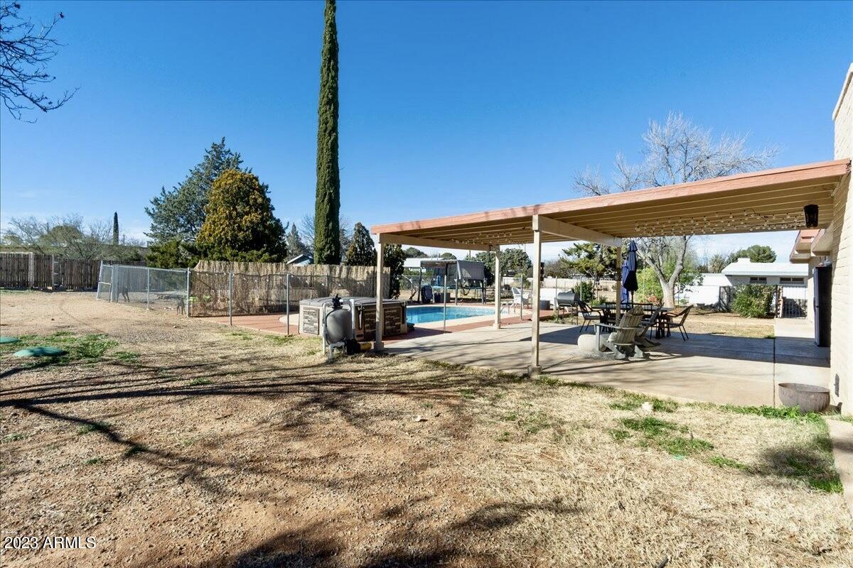 VILLAGE MEADOWS ESTATES - Residential