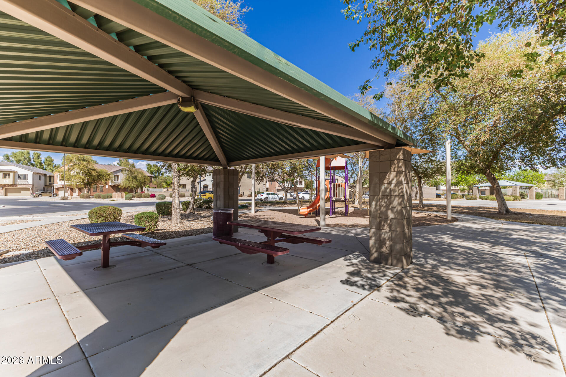 CANYON TRAILS COURTHOMES CONDOMINIUM - Residential