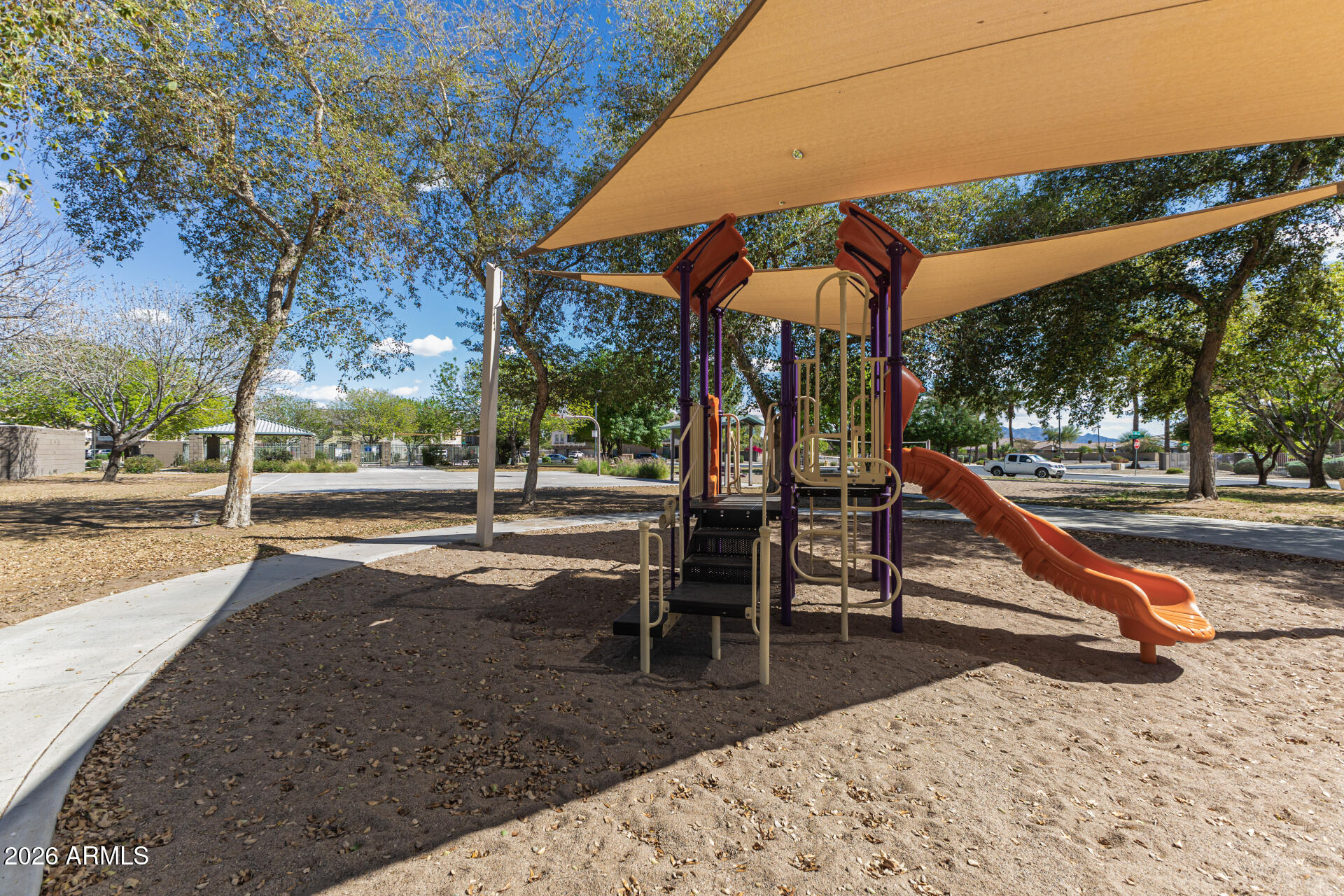CANYON TRAILS COURTHOMES CONDOMINIUM - Residential