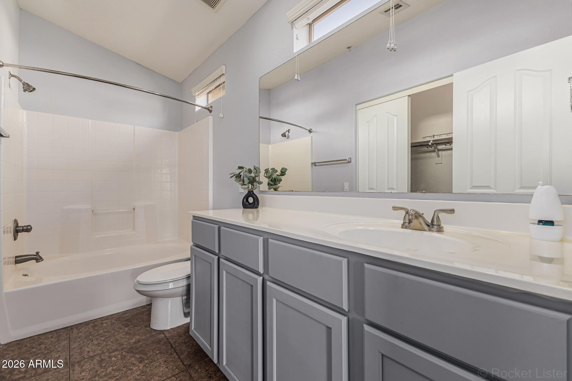 CANYON TRAILS COURTHOMES CONDOMINIUM - Residential