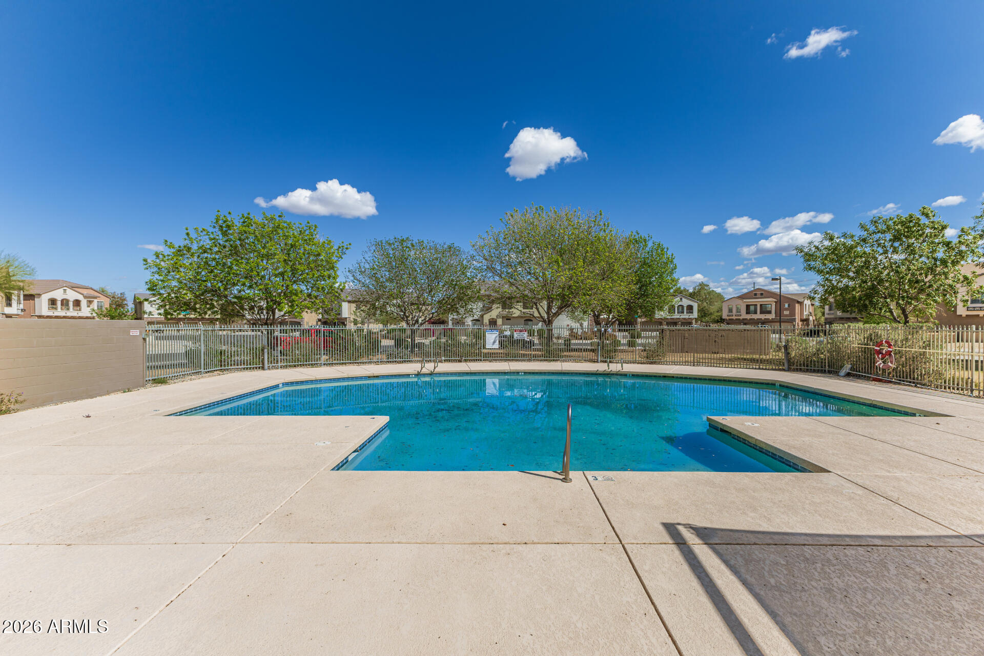 CANYON TRAILS COURTHOMES CONDOMINIUM - Residential