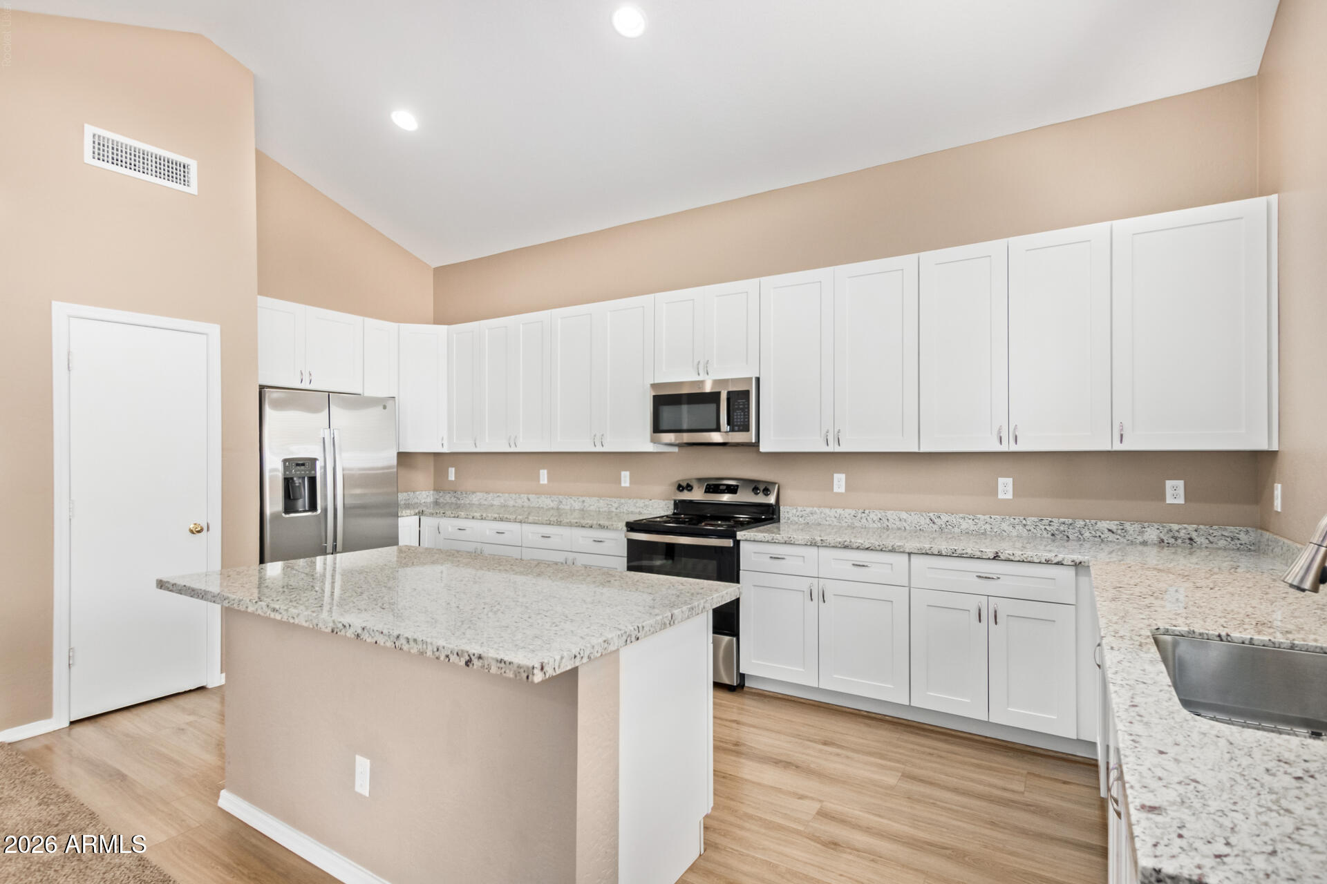 HEARTLAND 2 - Residential