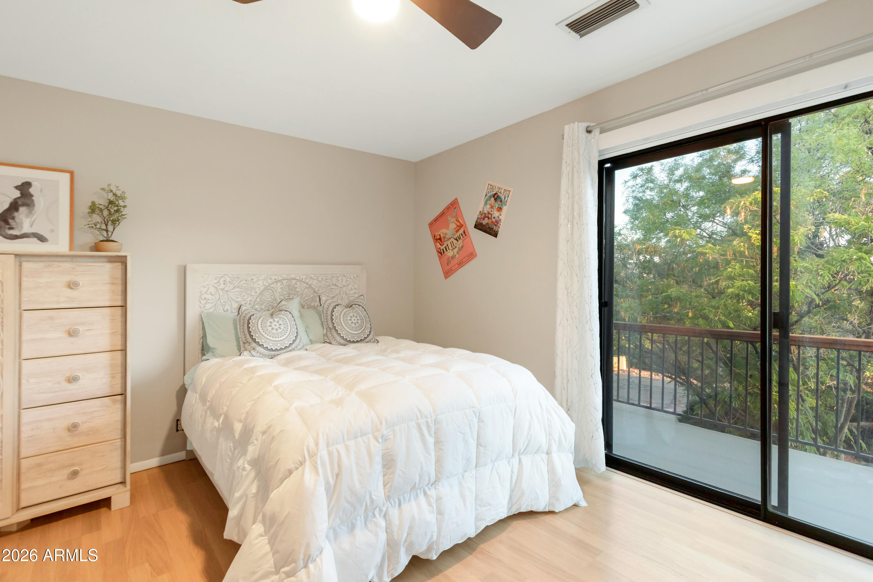 OAK CREEK - Residential