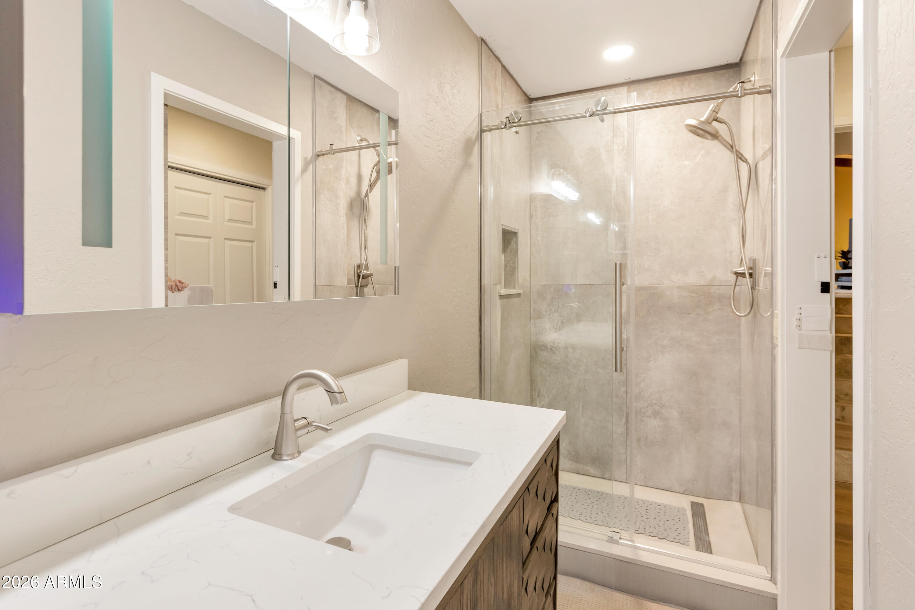 OAK CREEK - Residential