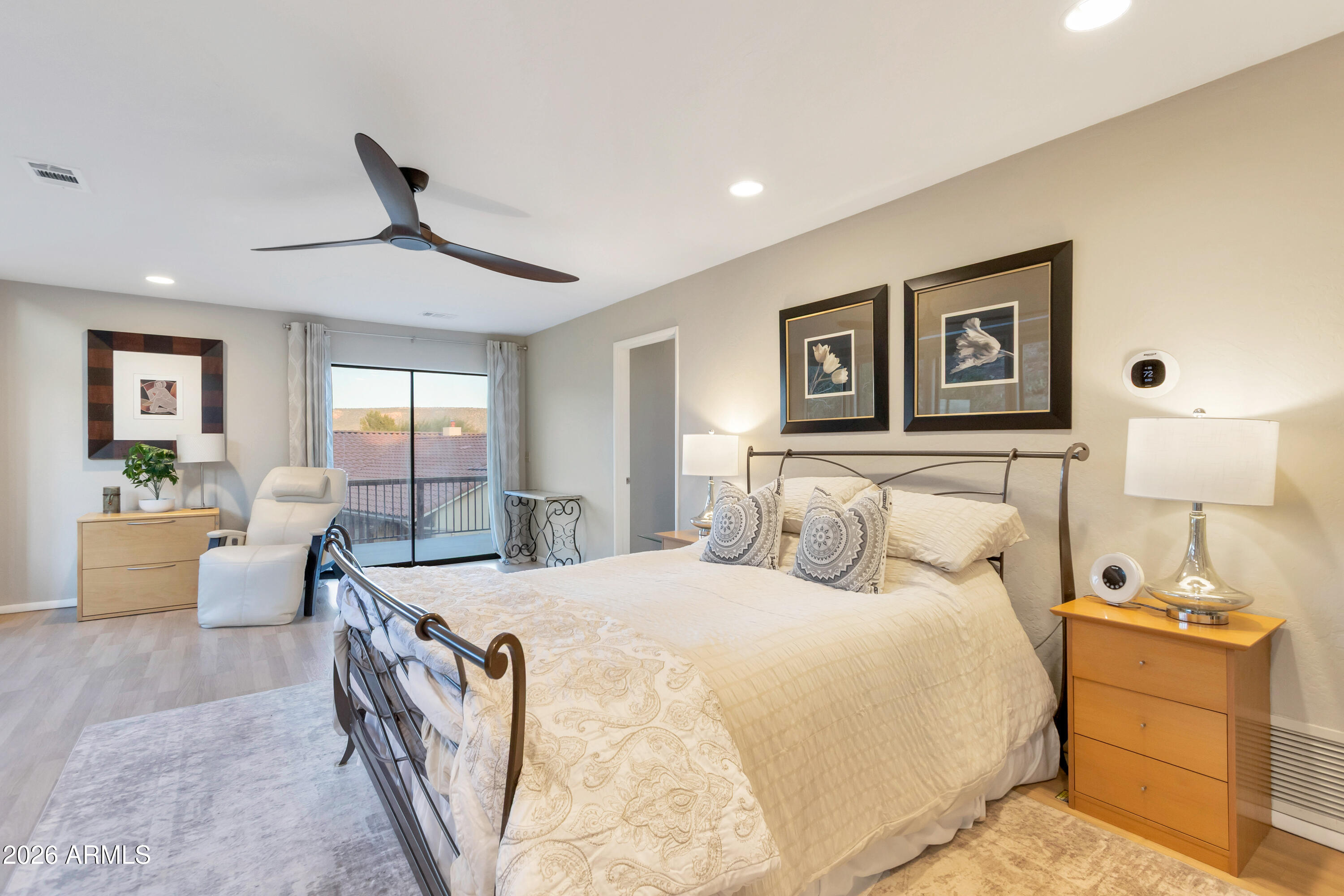 OAK CREEK - Residential