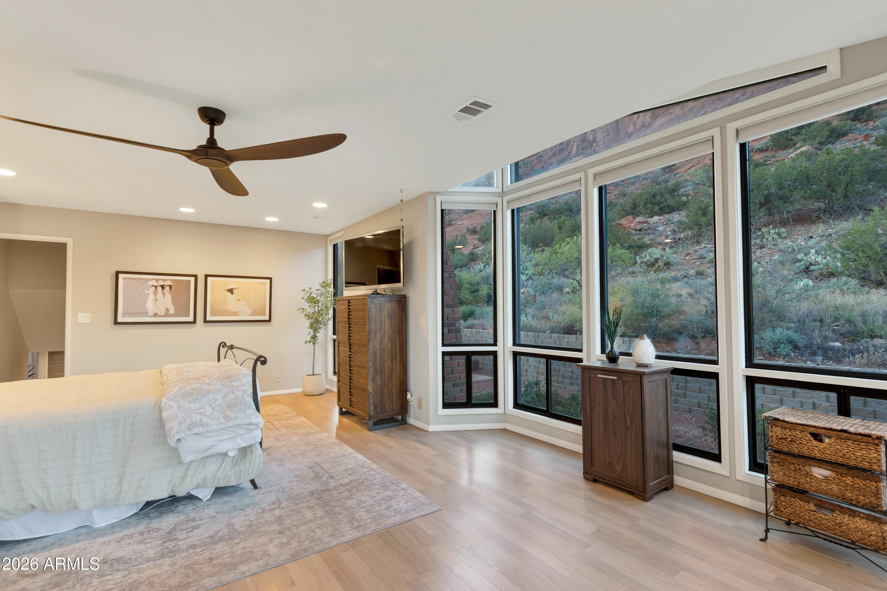 OAK CREEK - Residential