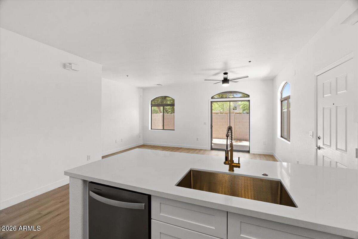 VILLAGIO AT TEMPE CONDOMINIUM AMD - Residential Lease