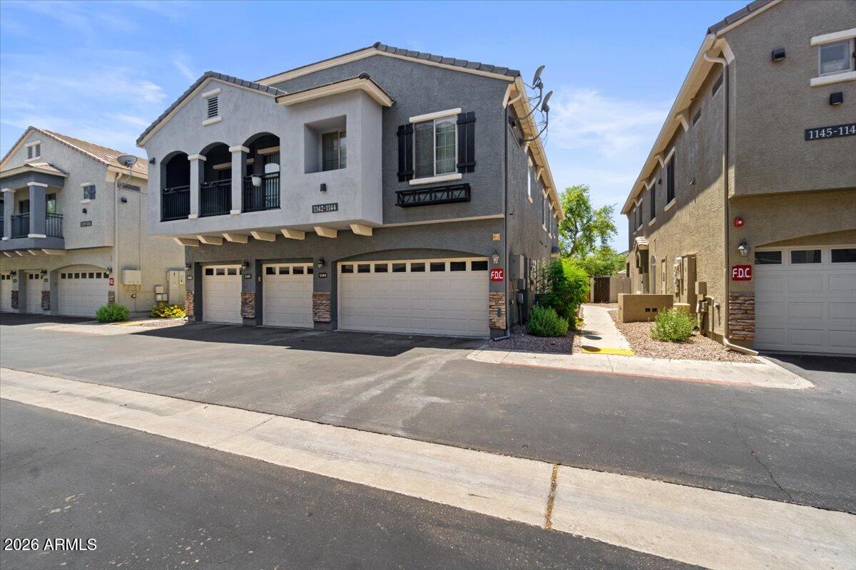 VILLAGIO AT TEMPE CONDOMINIUM AMD - Residential Lease