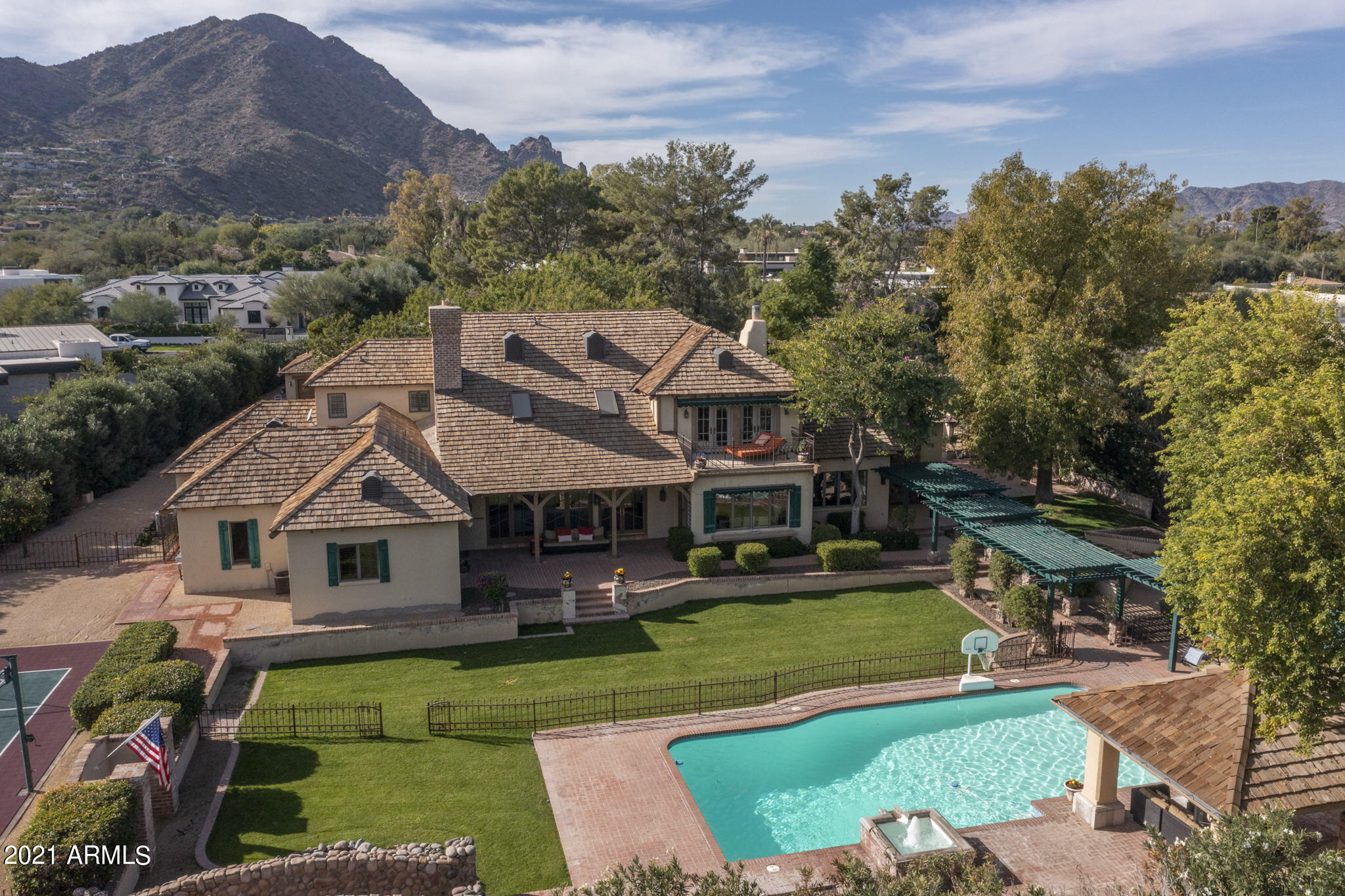 Villa Escondida - Residential