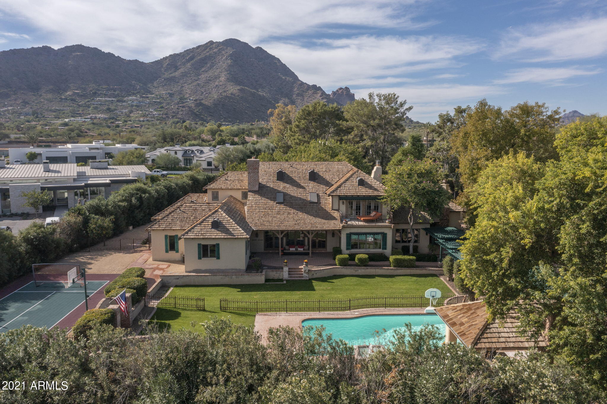 Villa Escondida - Residential