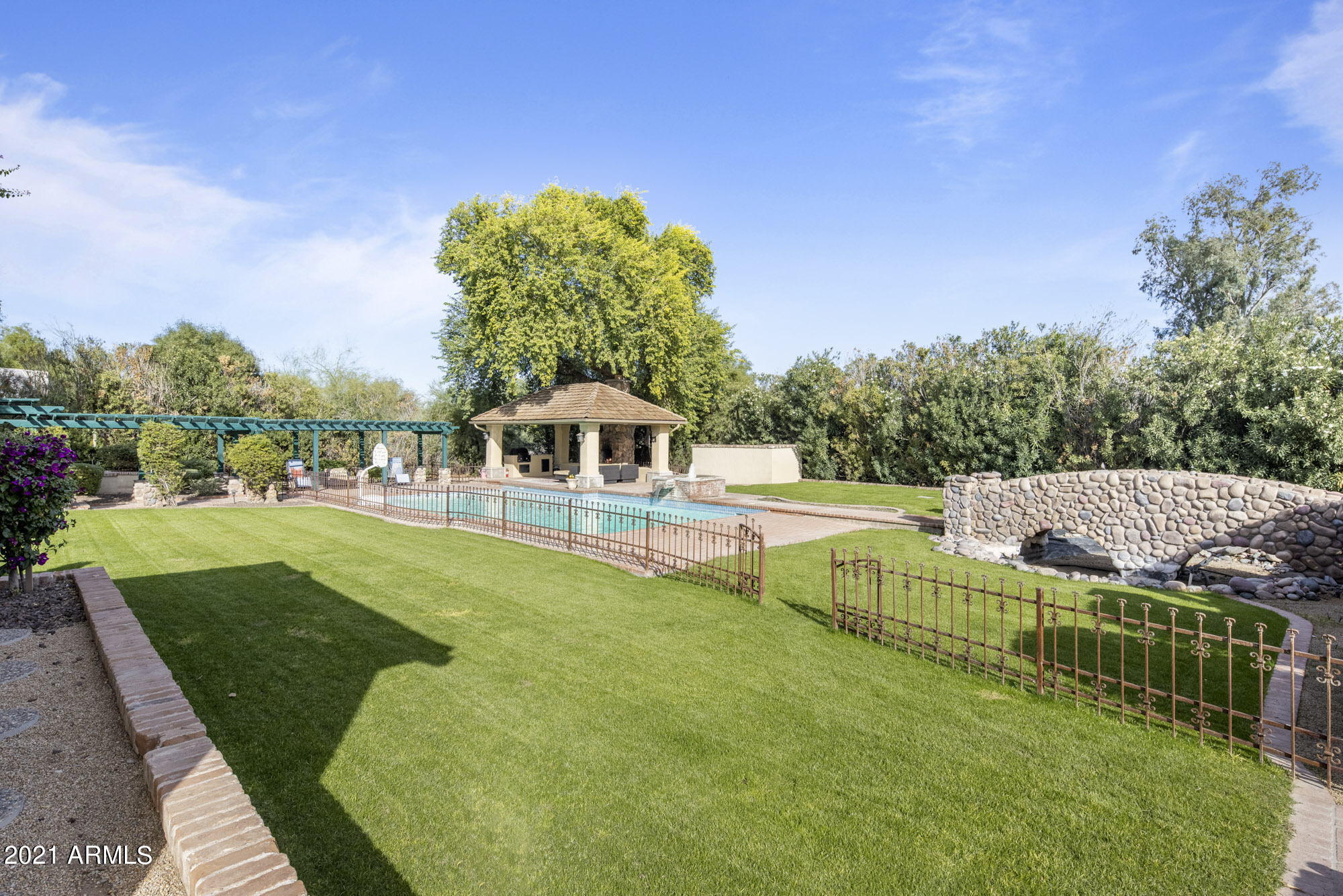 Villa Escondida - Residential