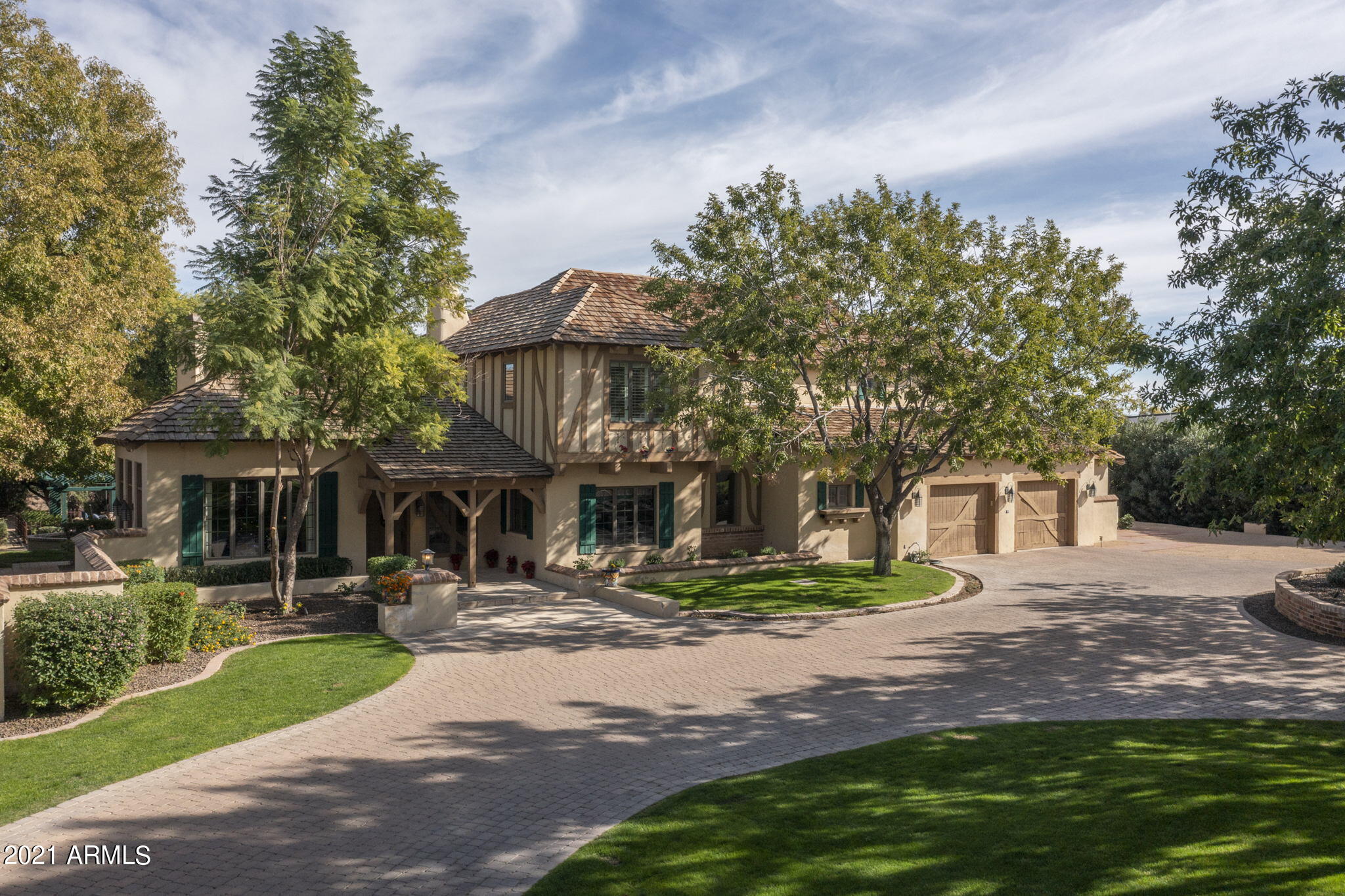Villa Escondida - Residential